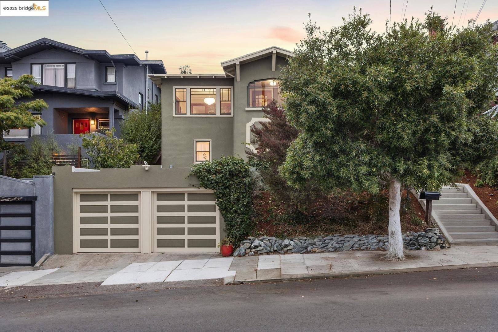 444 Newton AVE