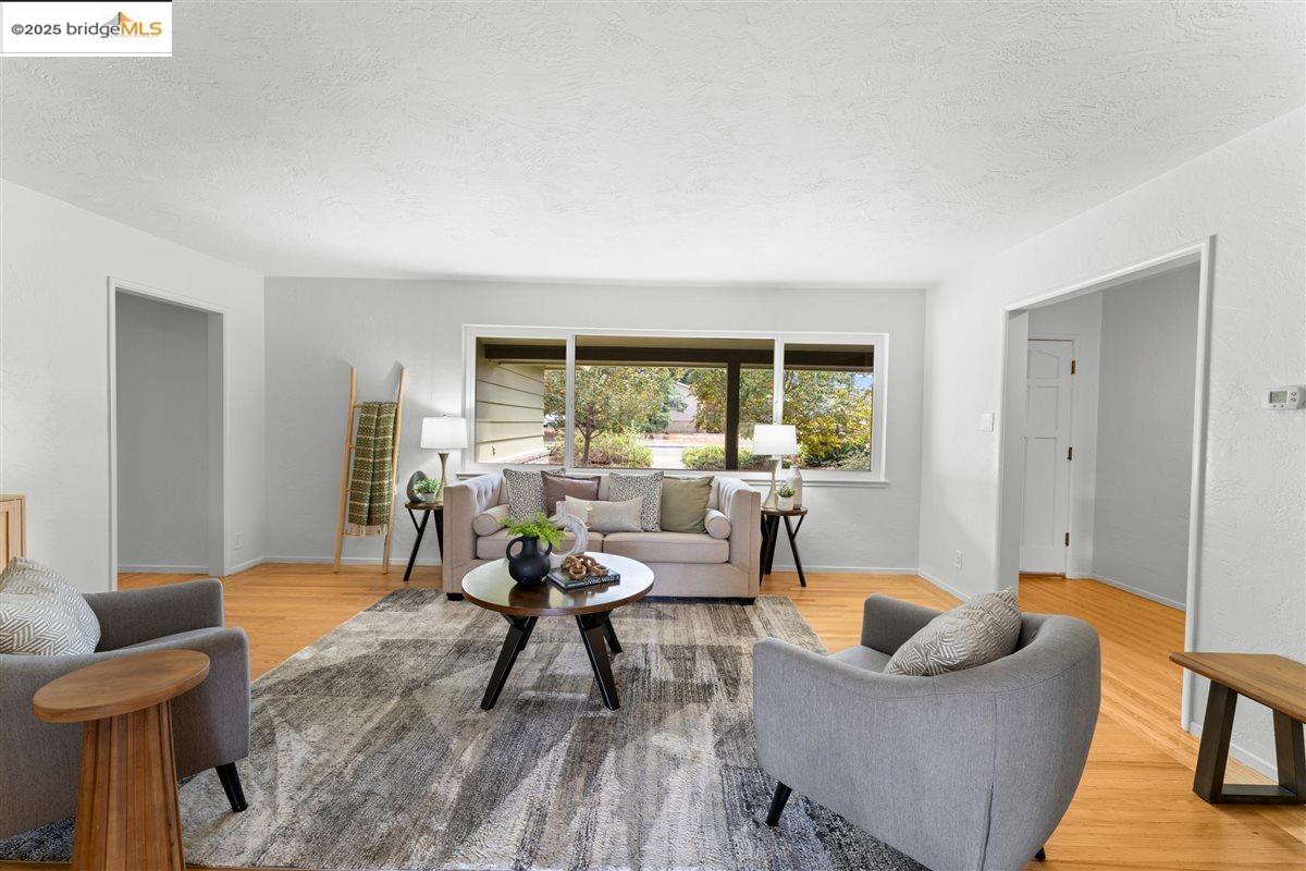 1123 Farragut Dr