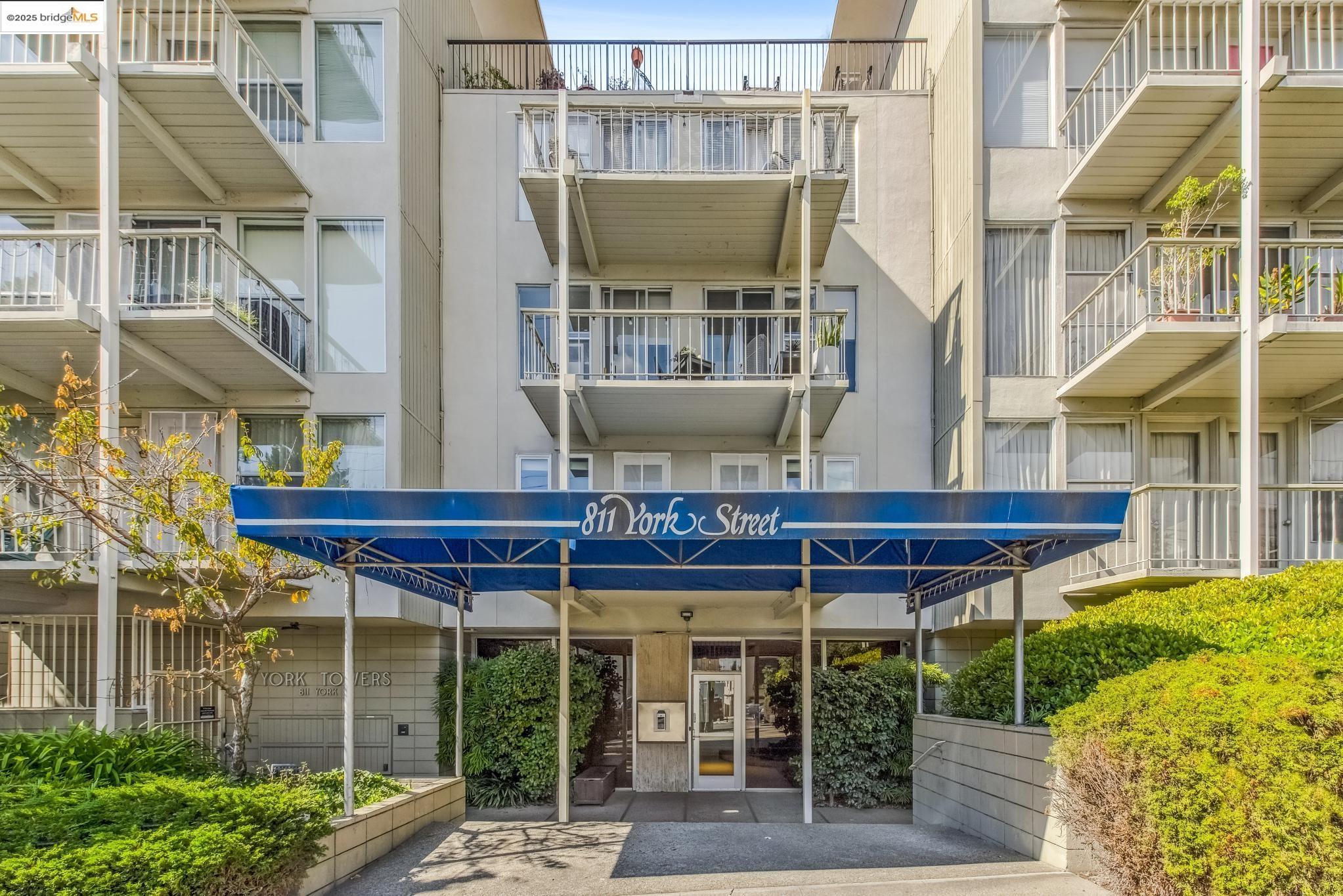 811 York St # 313