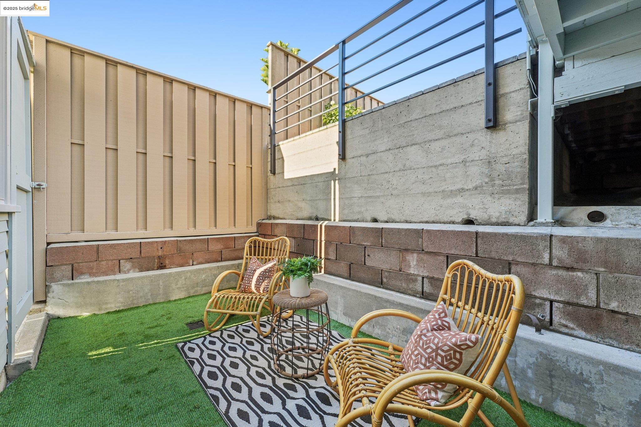 19 Highland Blvd