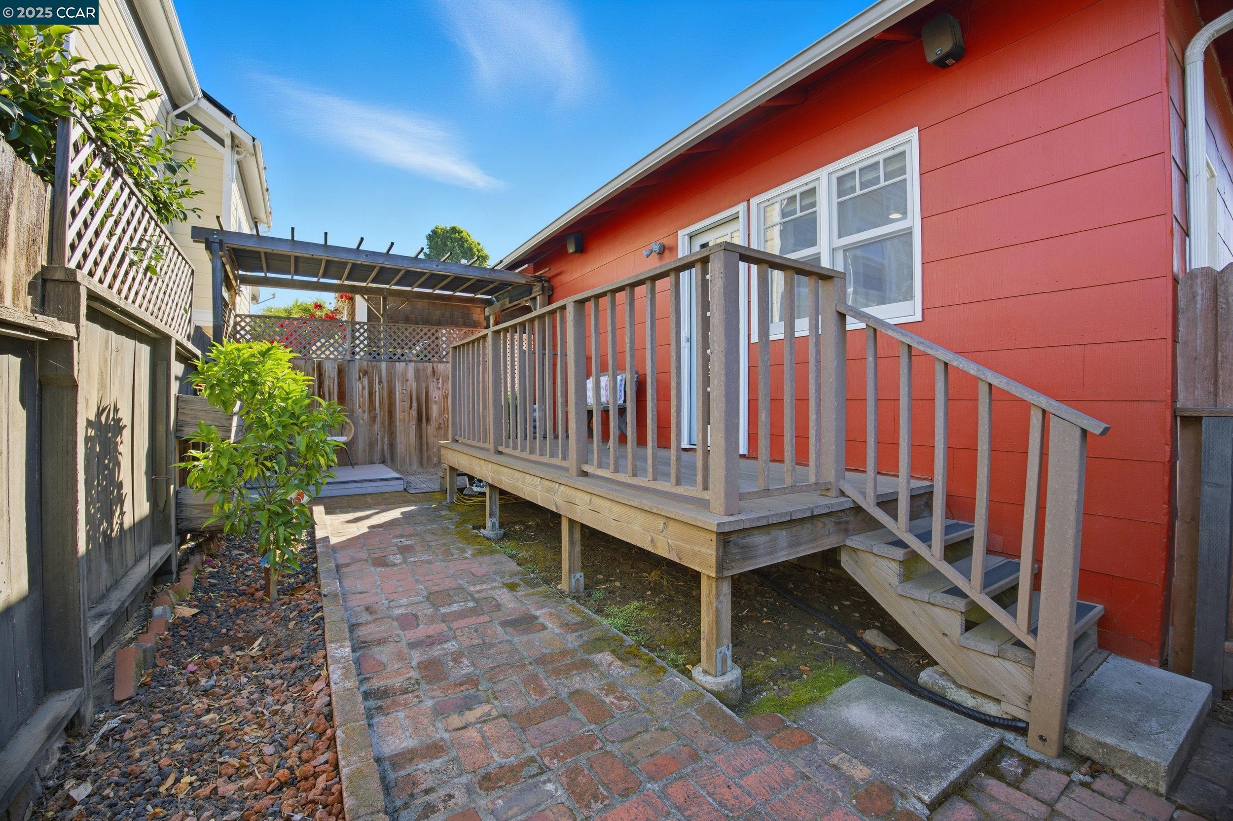 901 San Antonio Ave