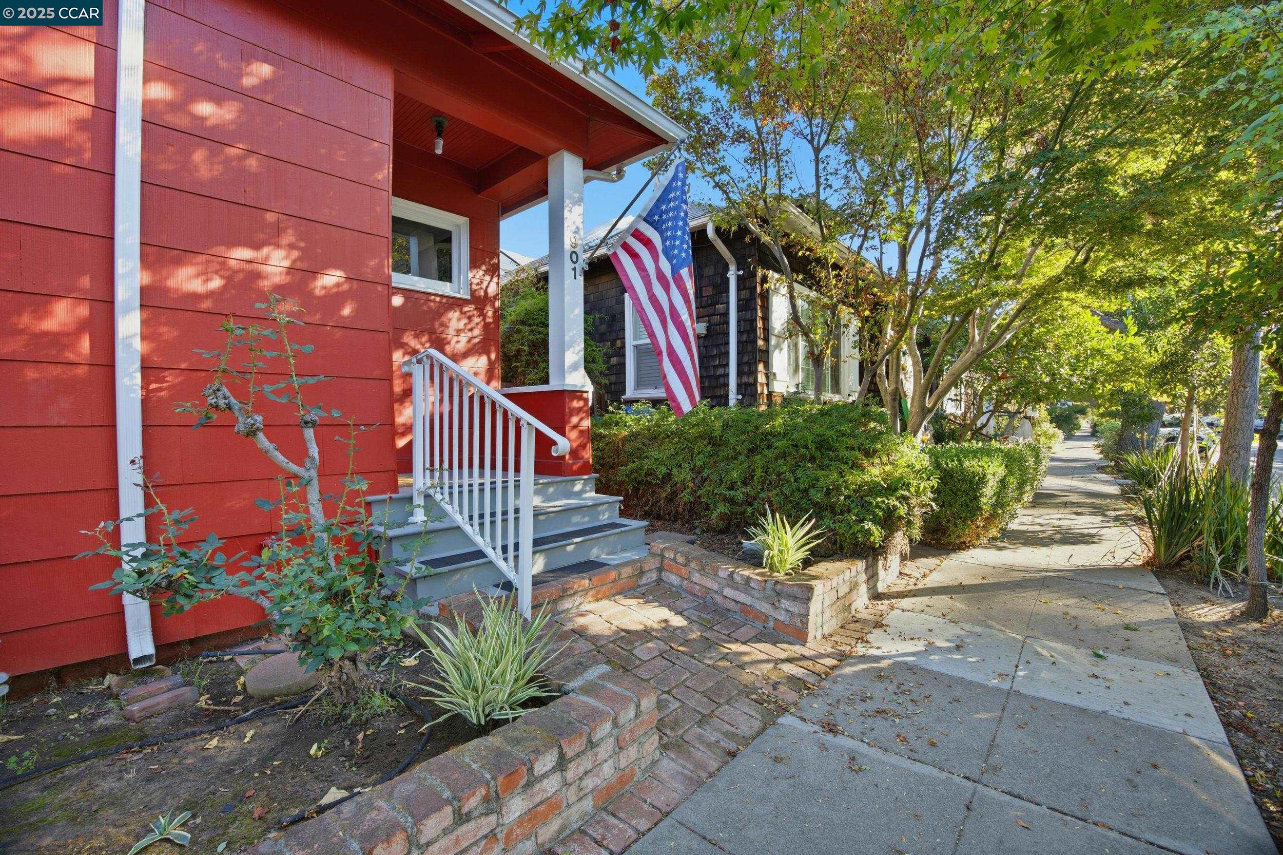 901 San Antonio Ave