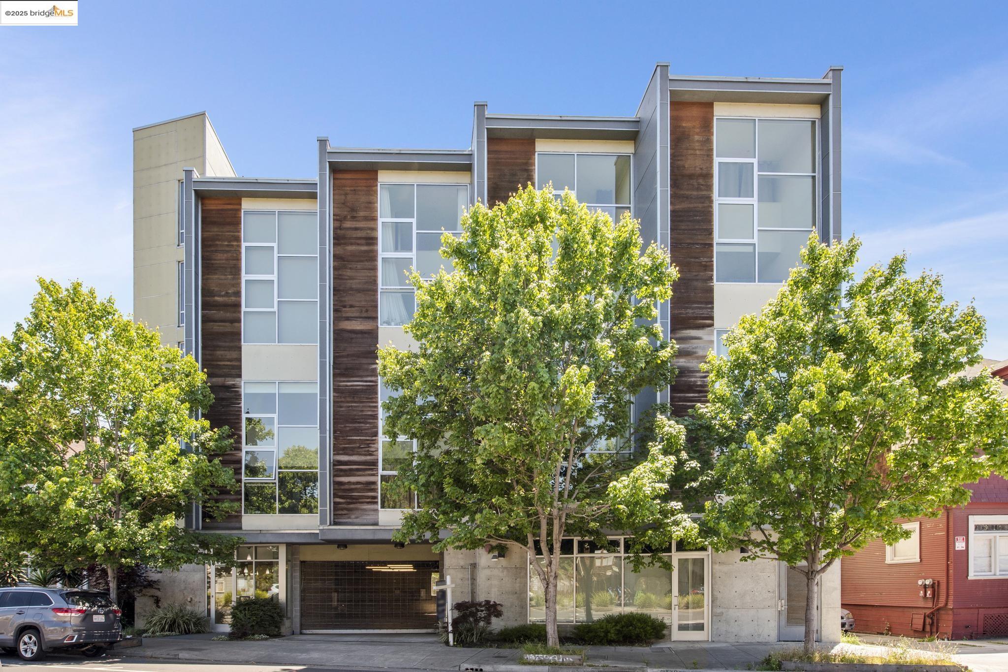 485 W Macarthur Blvd # 407