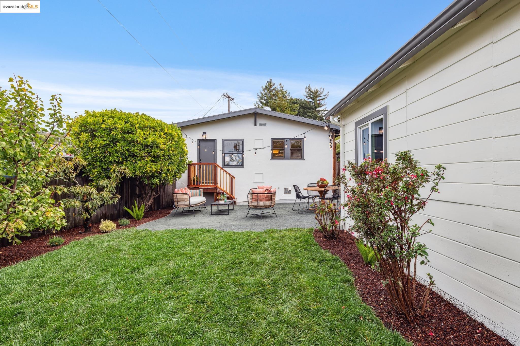 734 Ensenada Ave