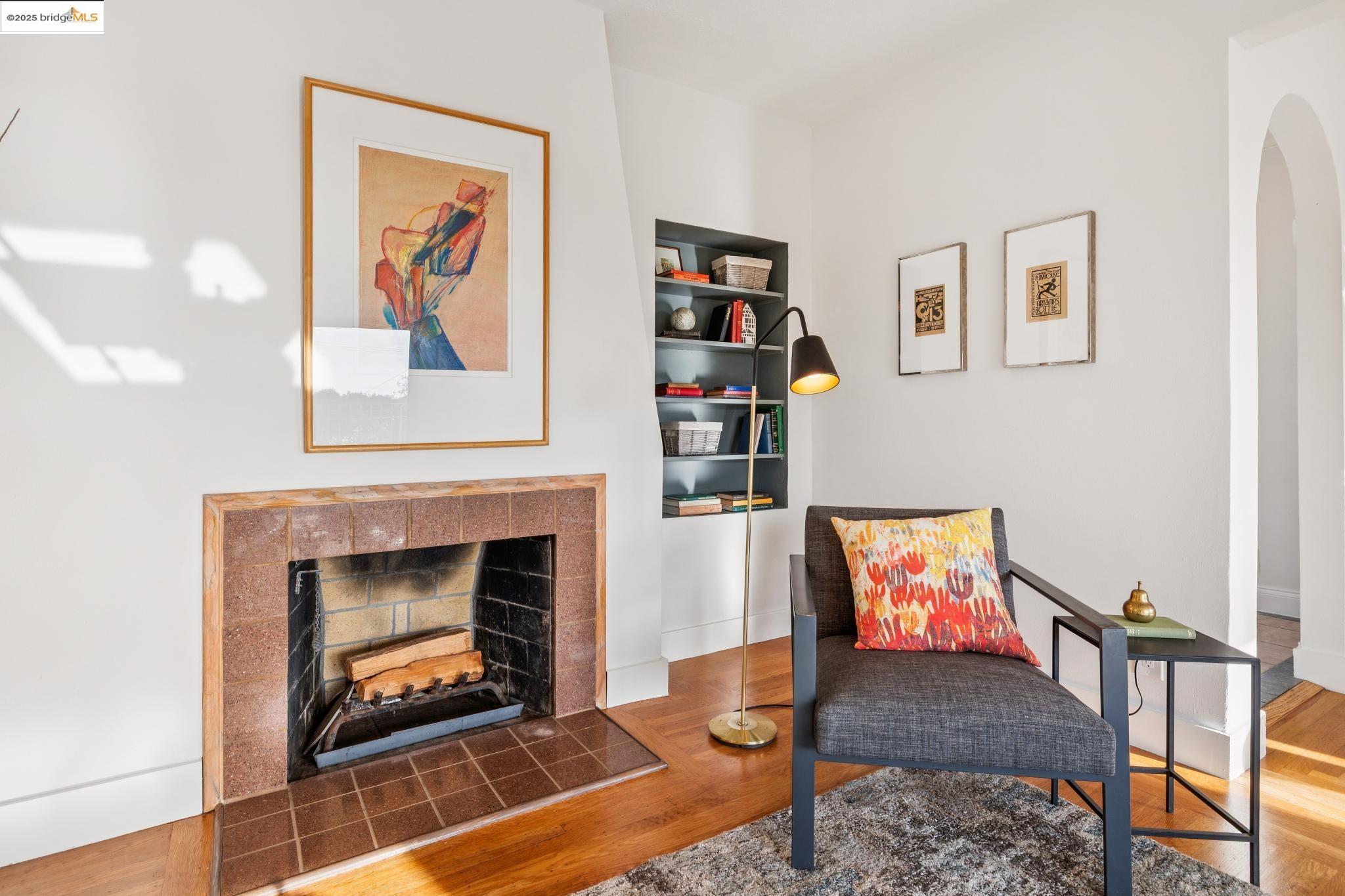 608 Colusa Ave
