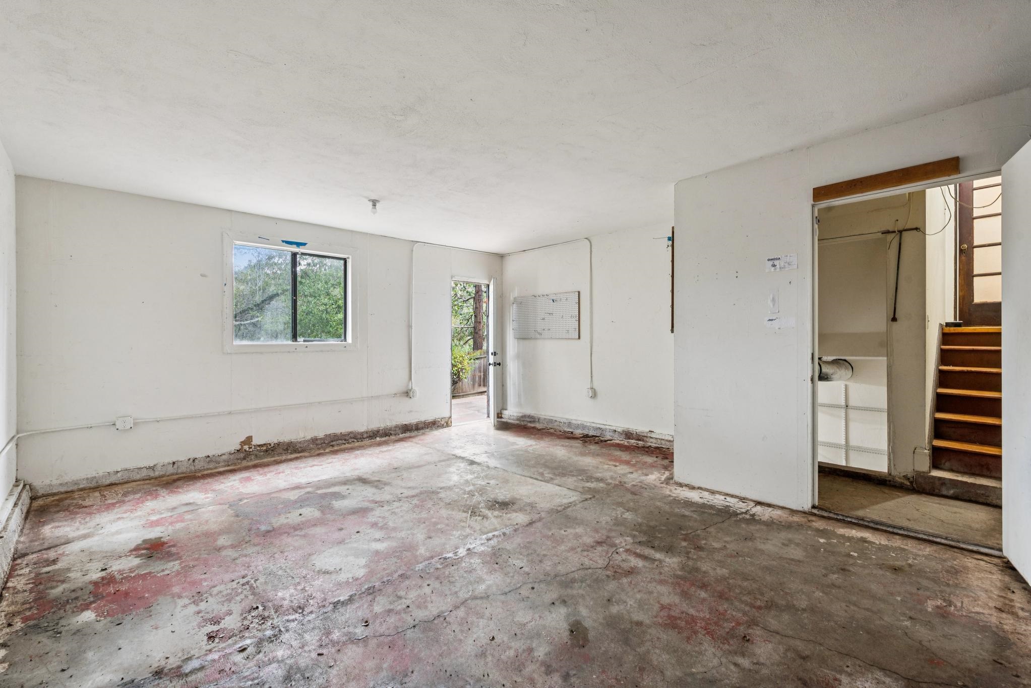 3655 Calafia Ave