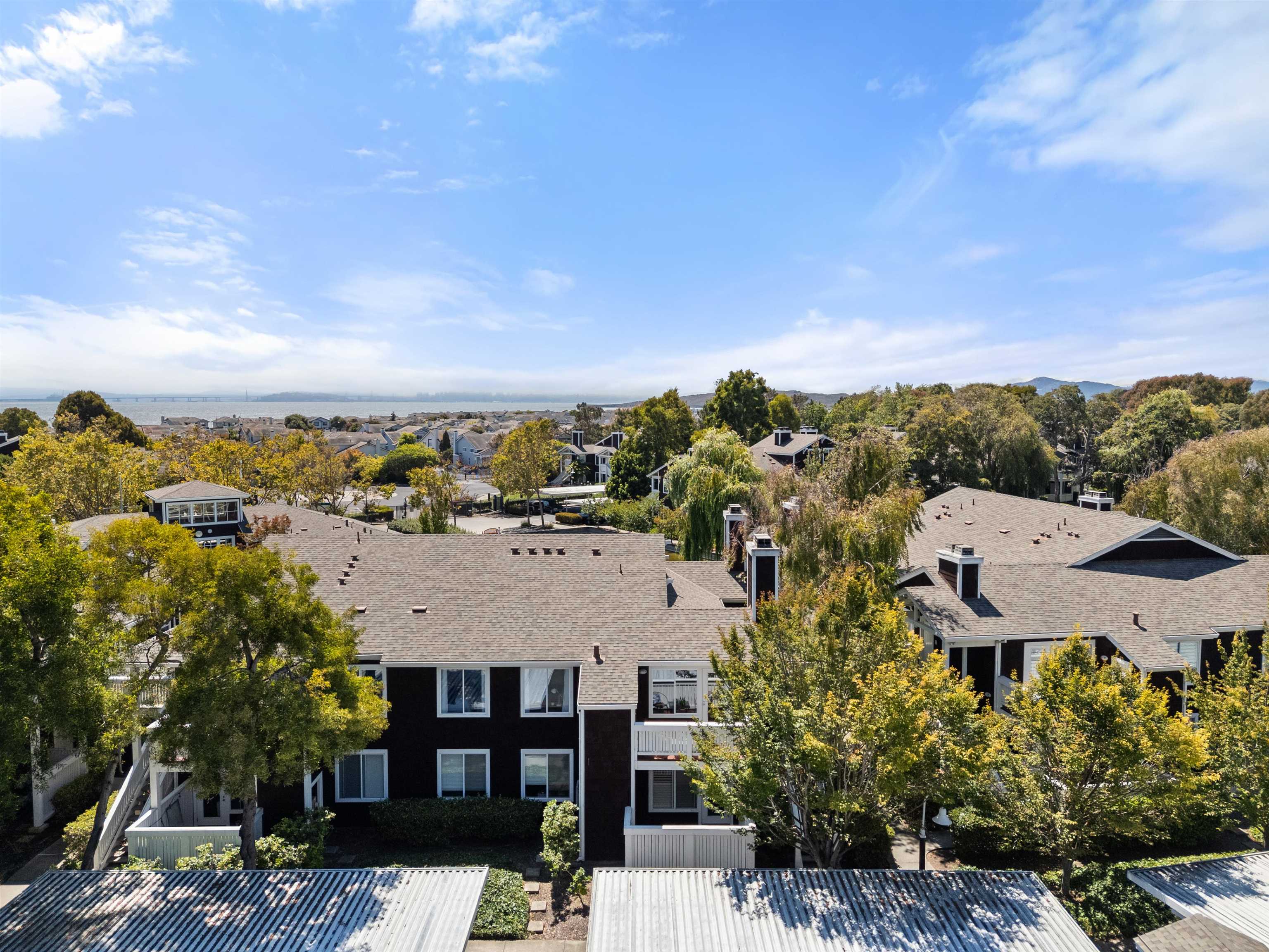 166 Bayside Ct