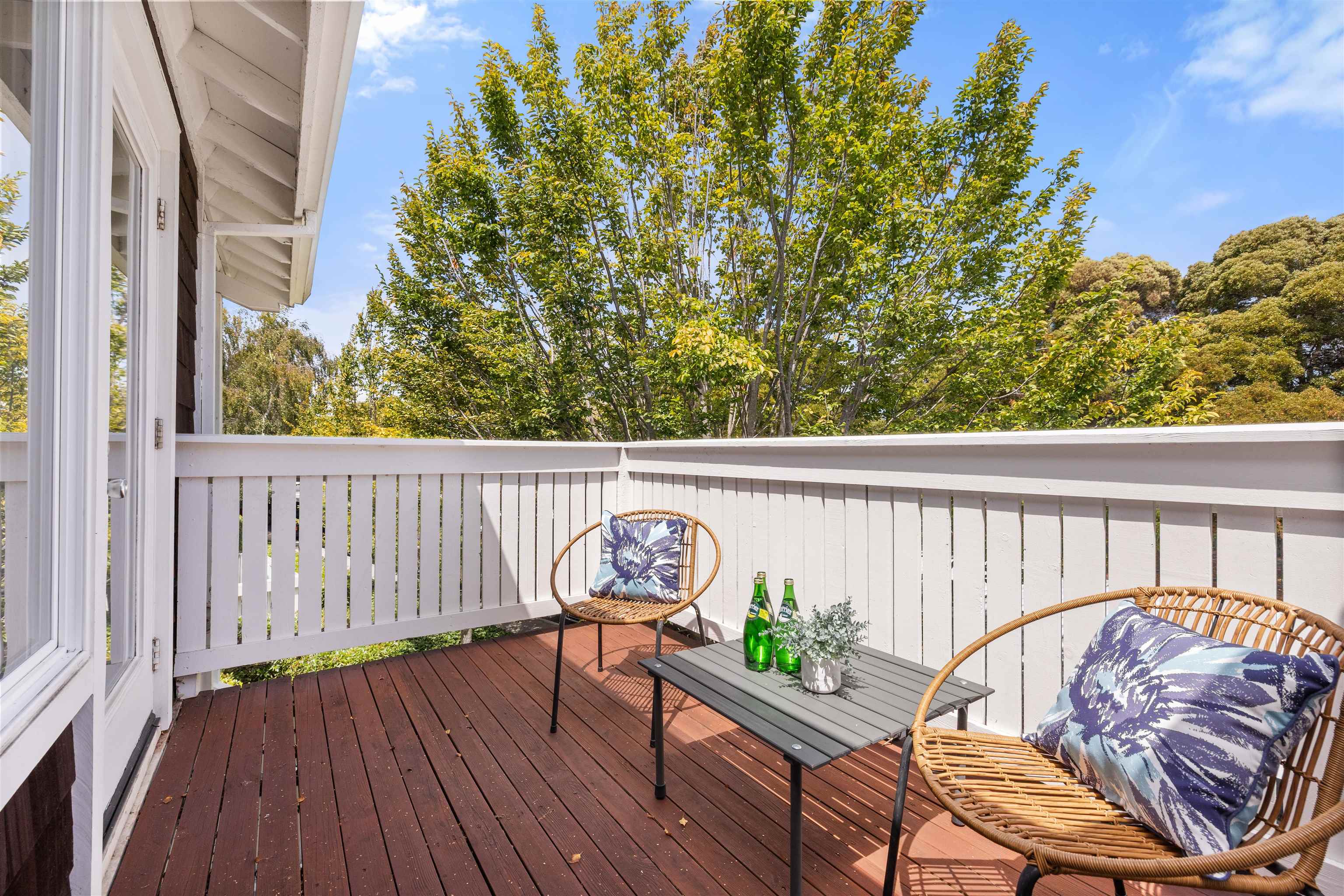 166 Bayside Ct