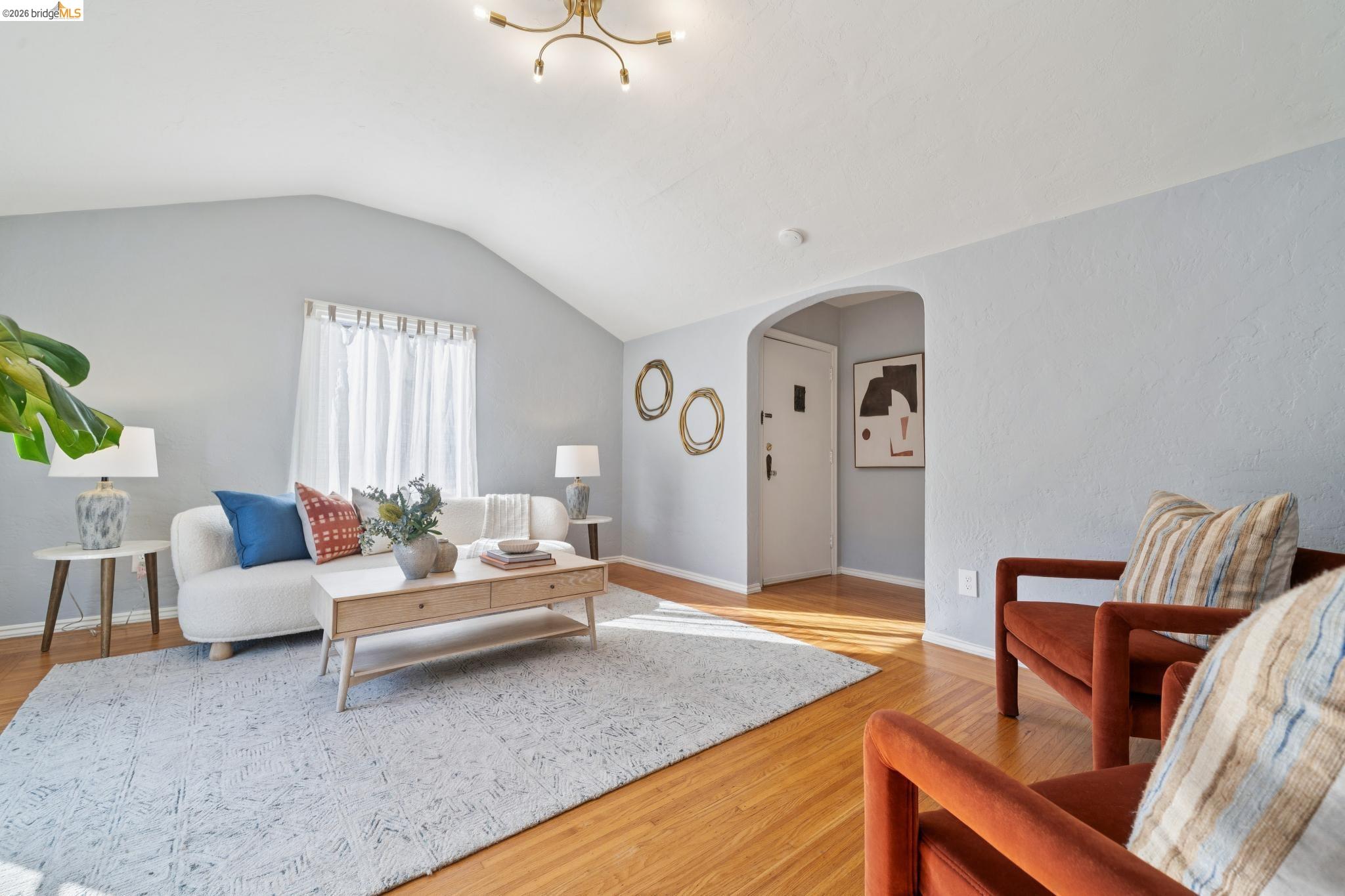 606 Masonic Ave