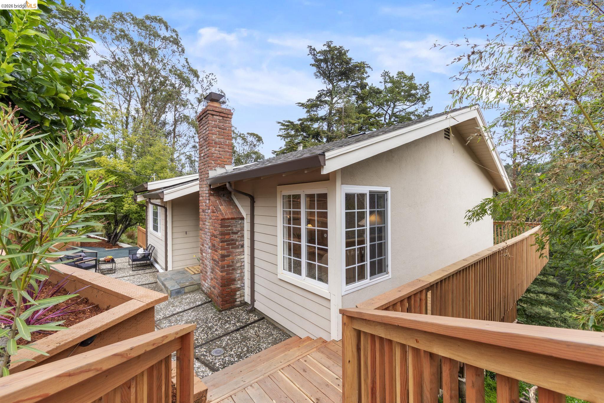 2 Cortez Ct