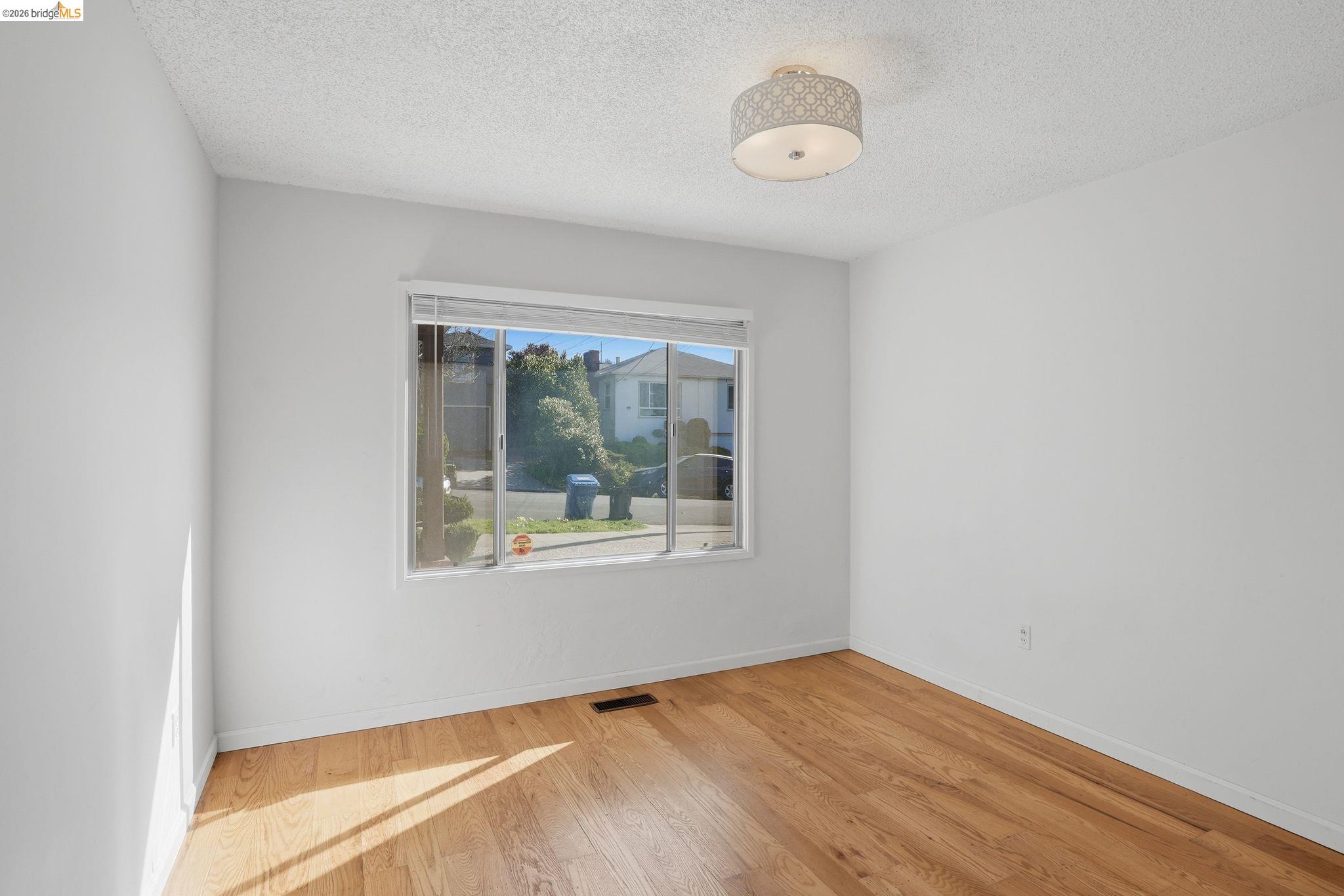 535 Norvell St