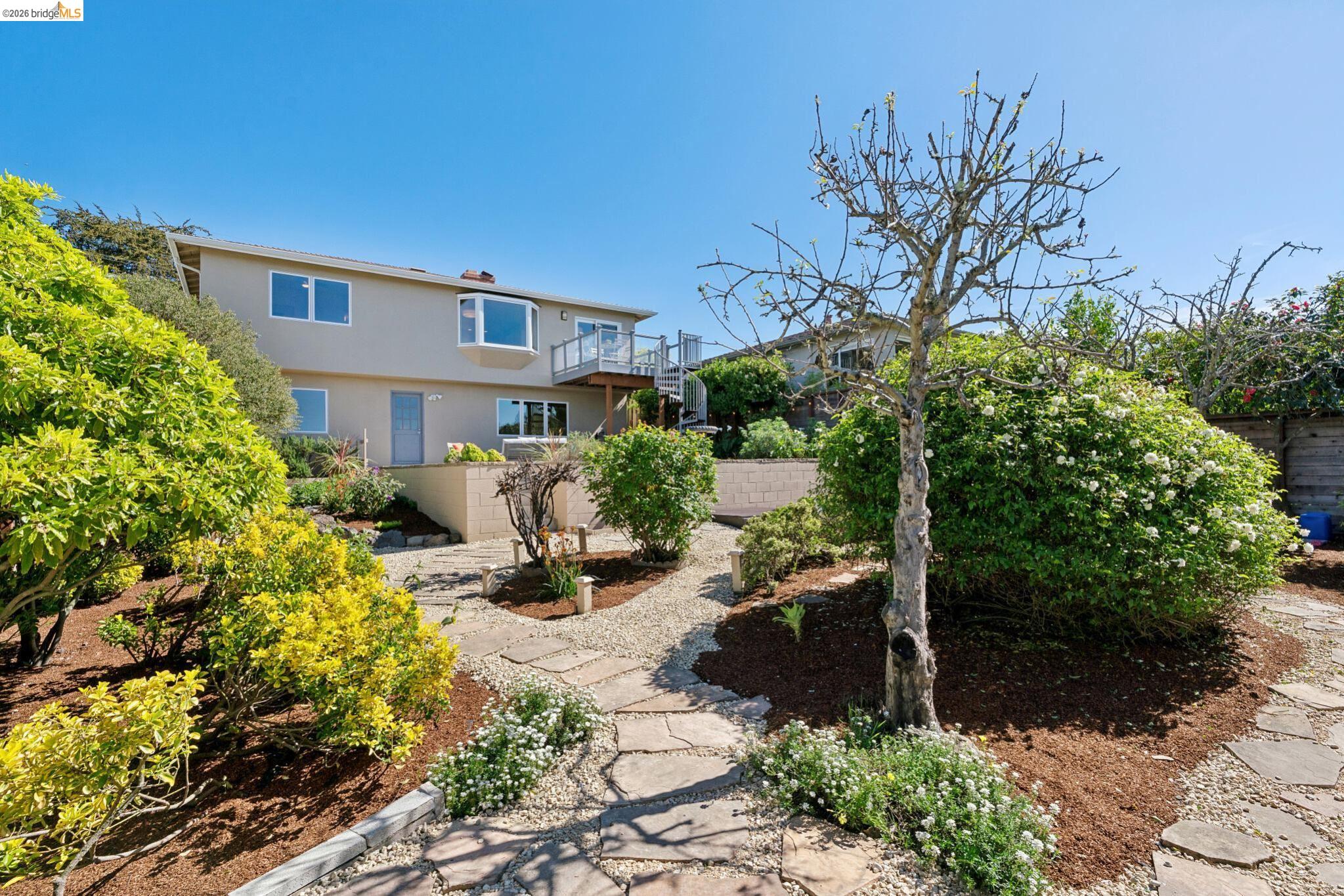 2729 Del Monte Ave