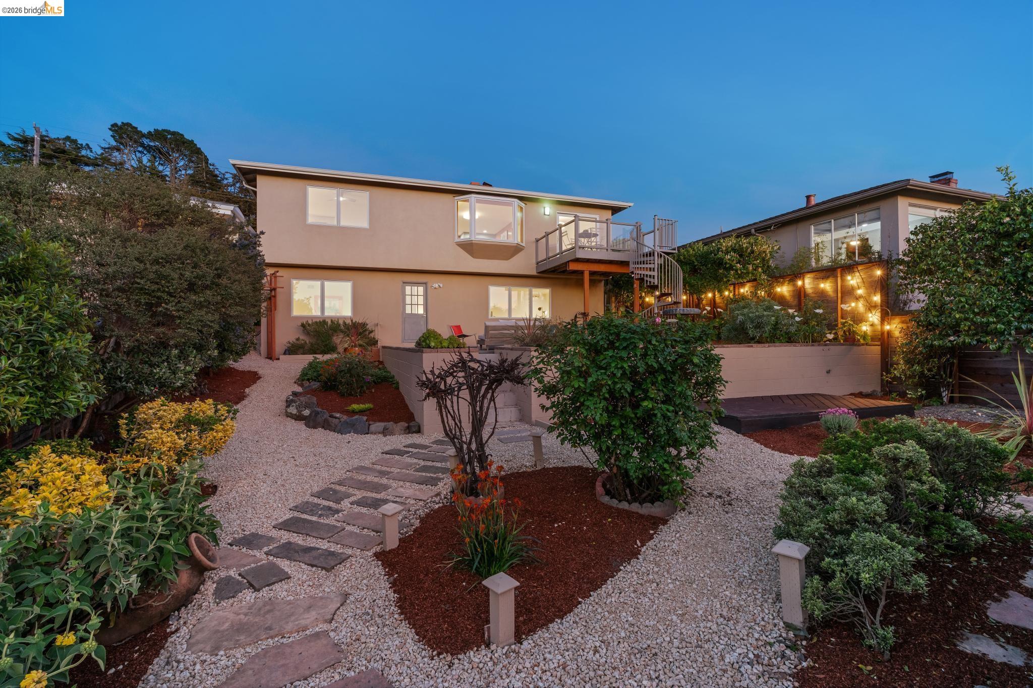 2729 Del Monte Ave