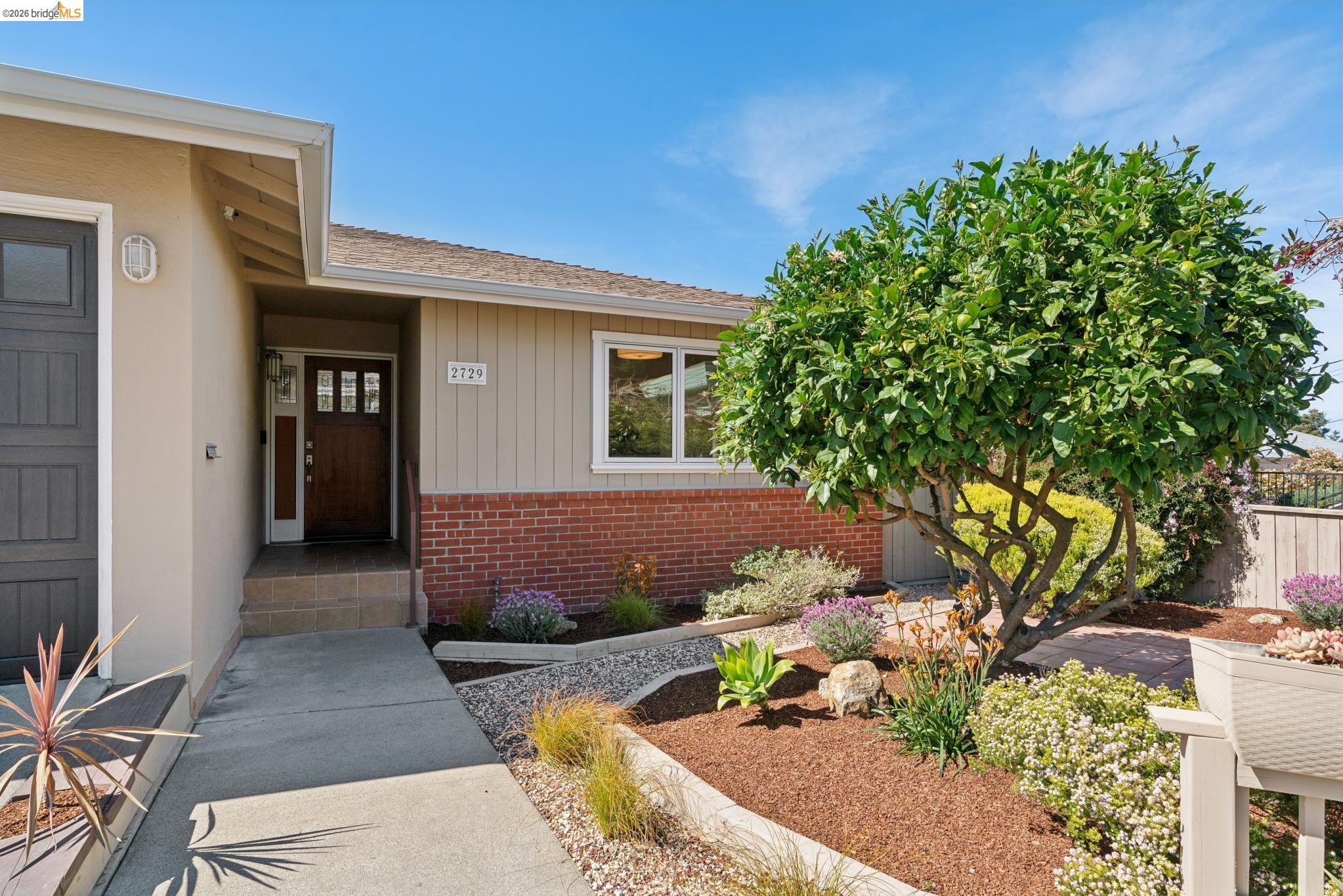 2729 Del Monte Ave