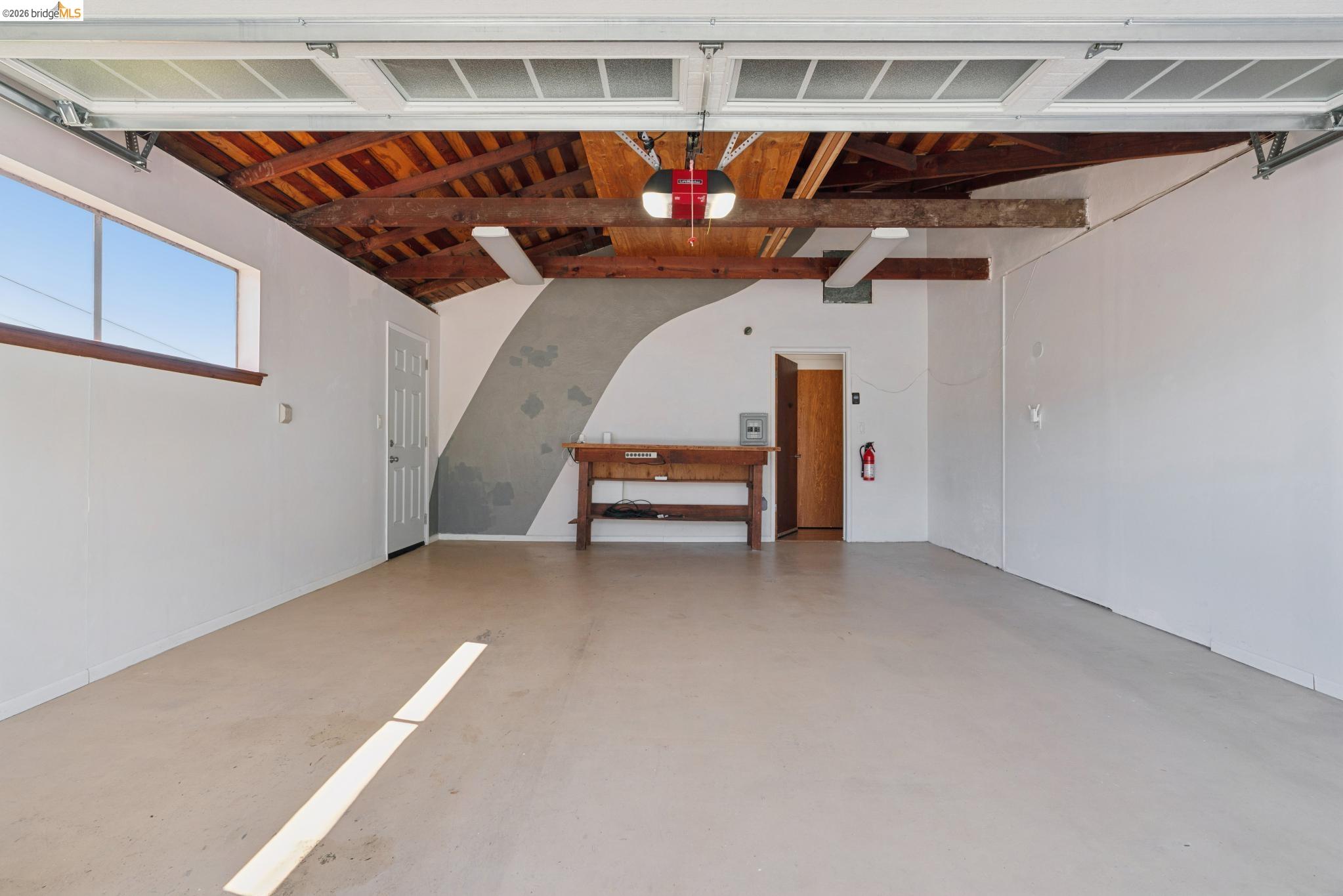 2729 Del Monte Ave
