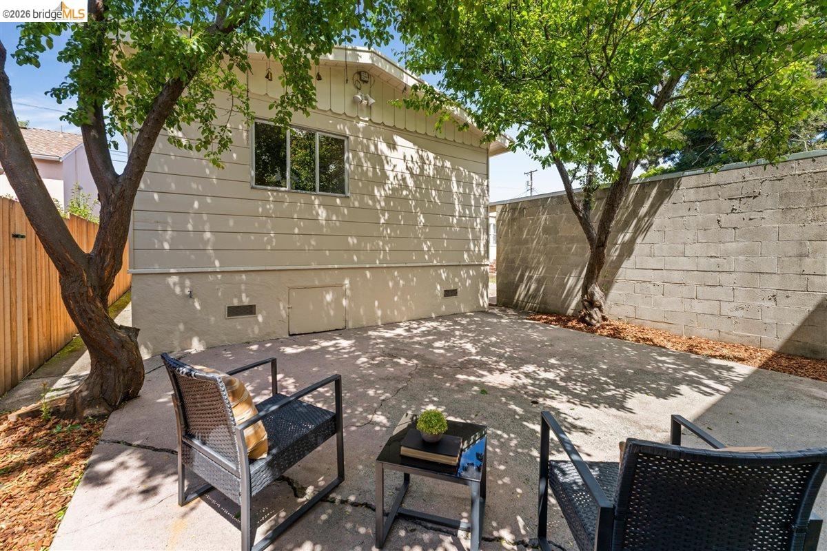 5832 San Jose Ave