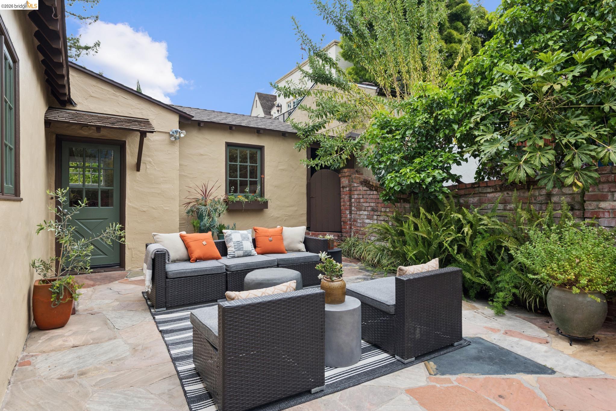 131 Montrose Rd