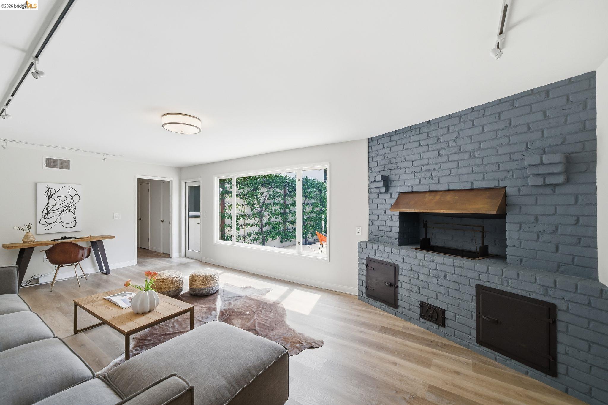 64 Highgate Rd