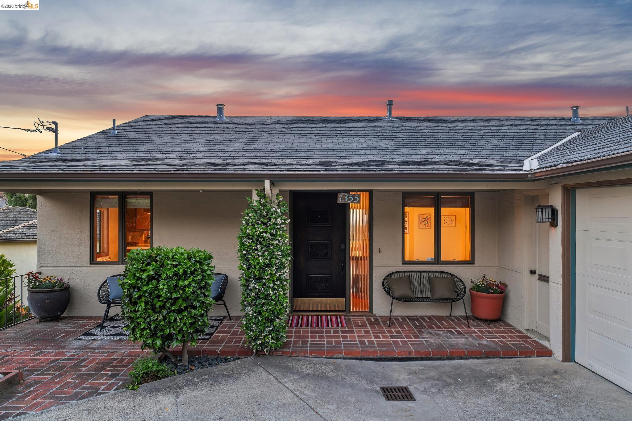 7355 Stockton Ave
