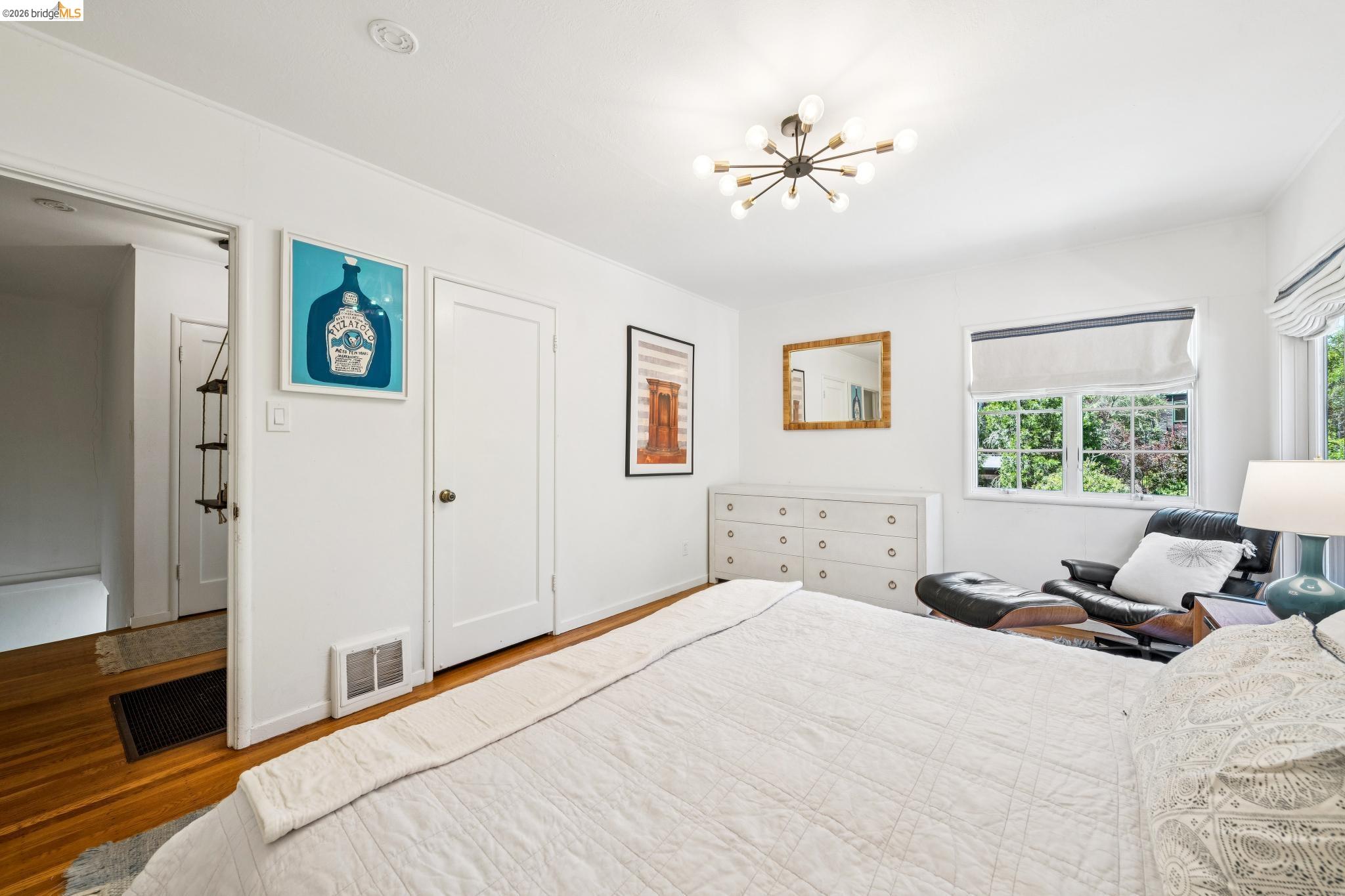 200 Fairlawn Dr