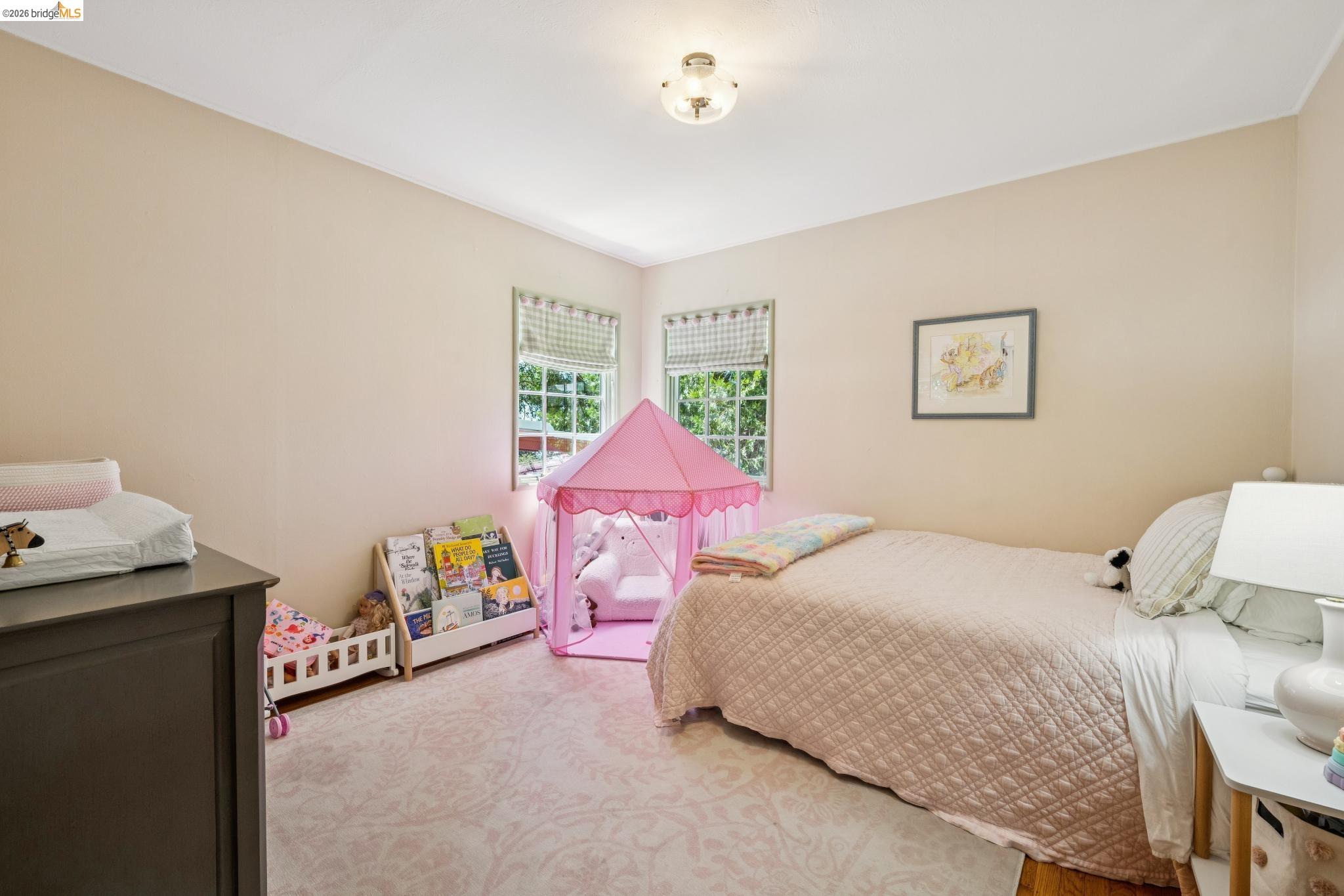 200 Fairlawn Dr