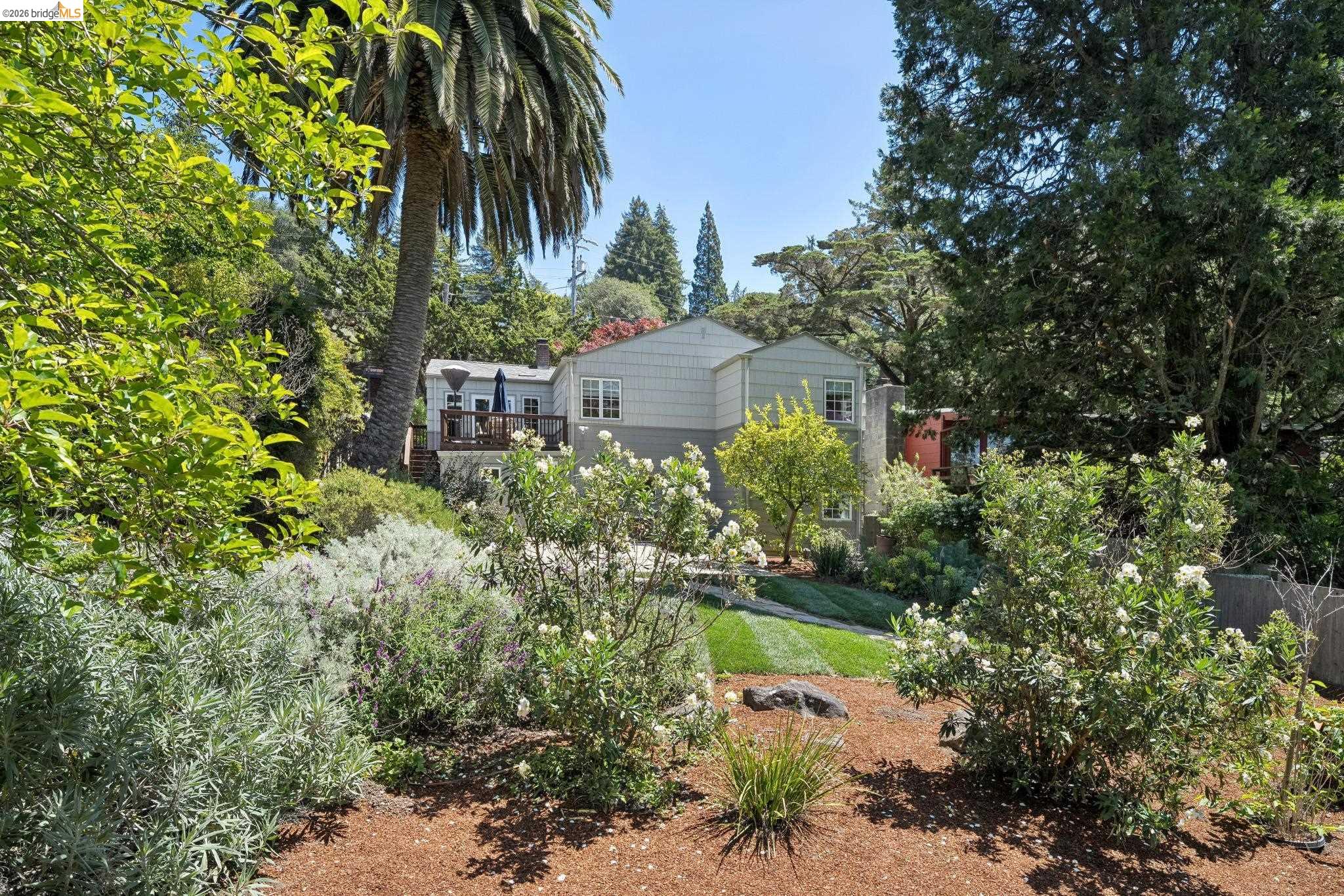 200 Fairlawn Dr