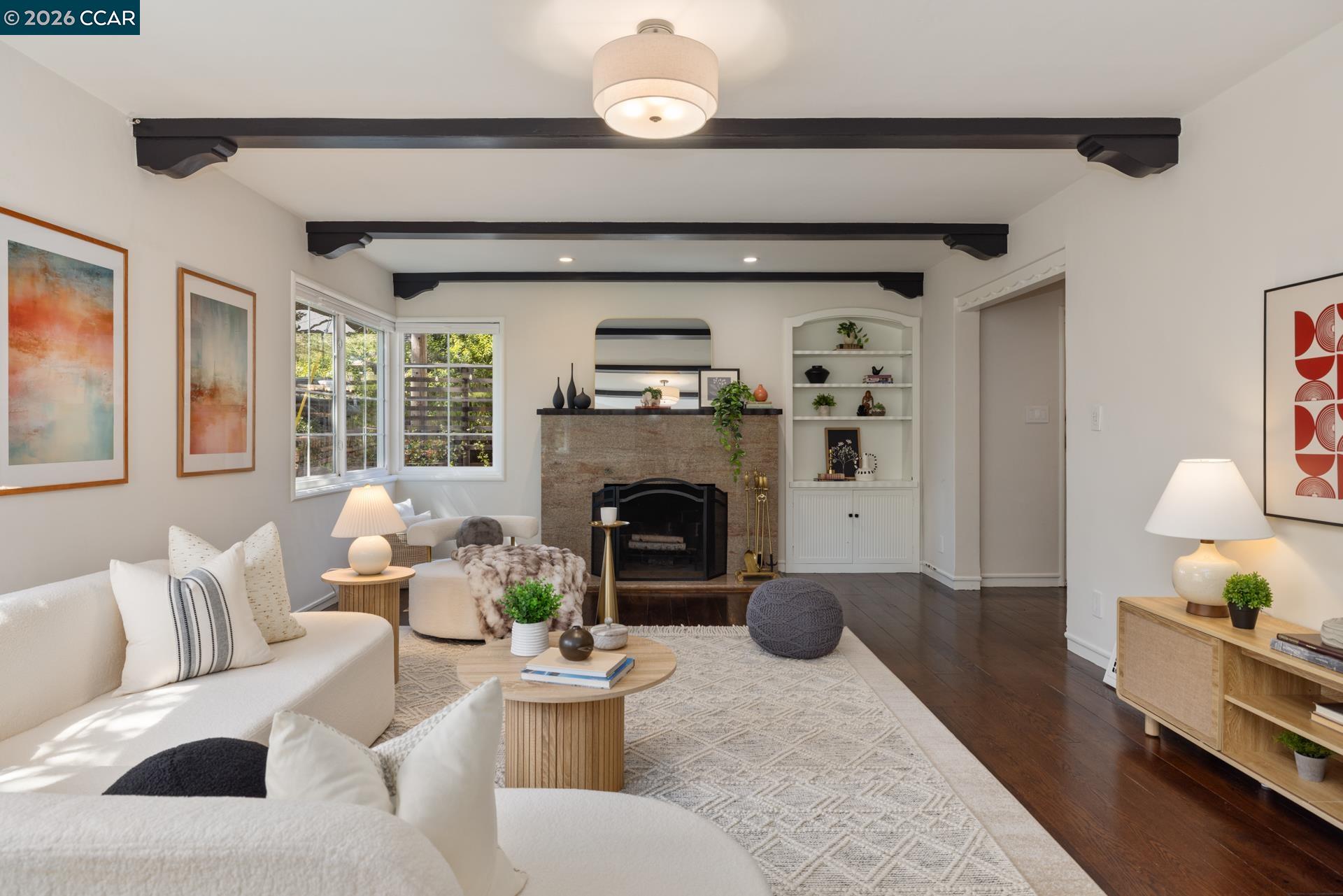 6008 Chelton Dr