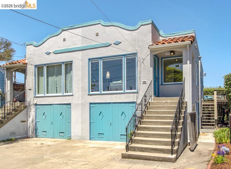 1211 Hearst Ave