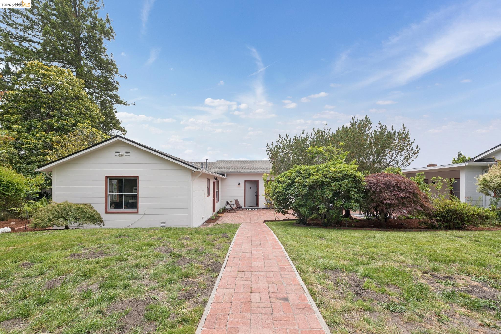 798 Creston Rd