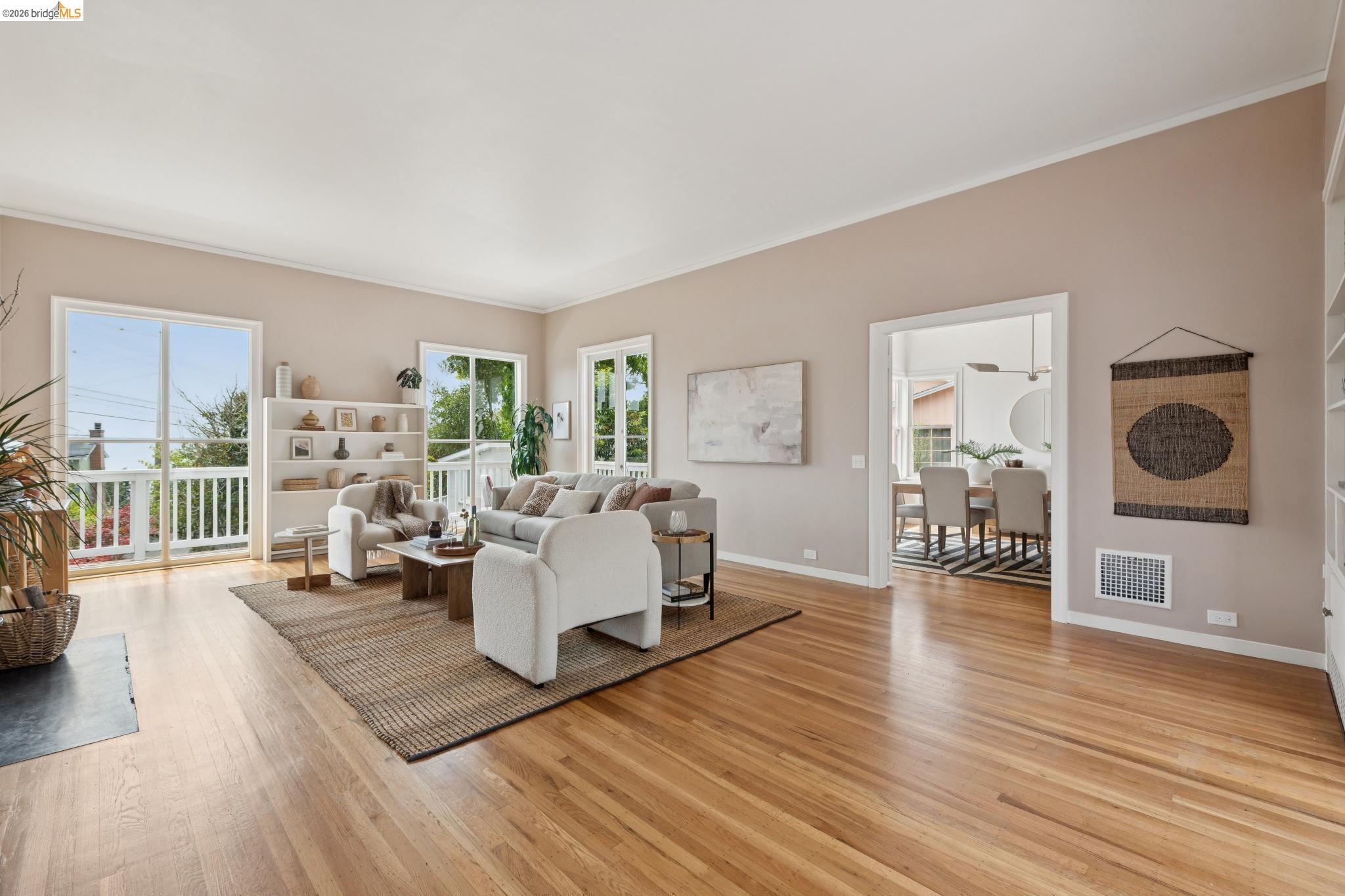 798 Creston Rd