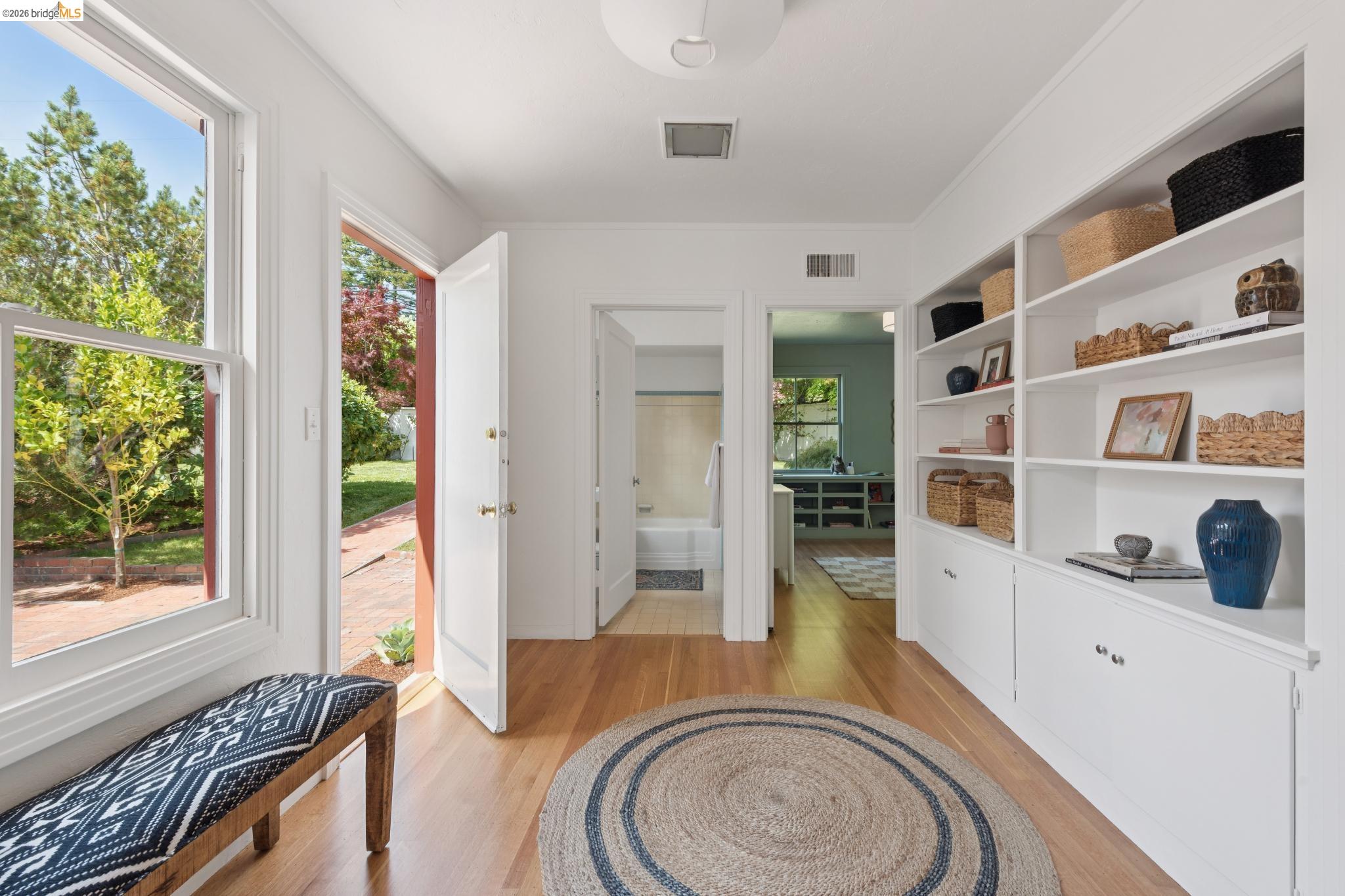 798 Creston Rd