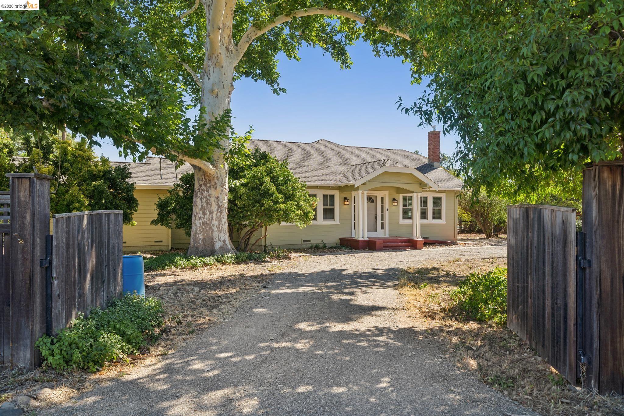 30900 The Horseshoe