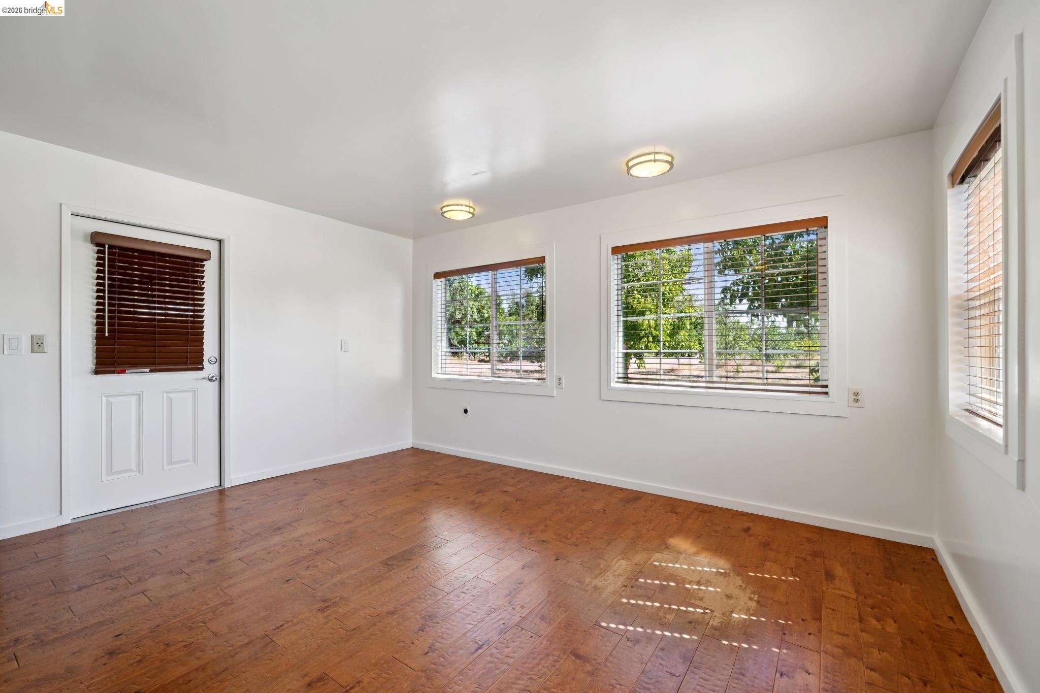 30900 The Horseshoe