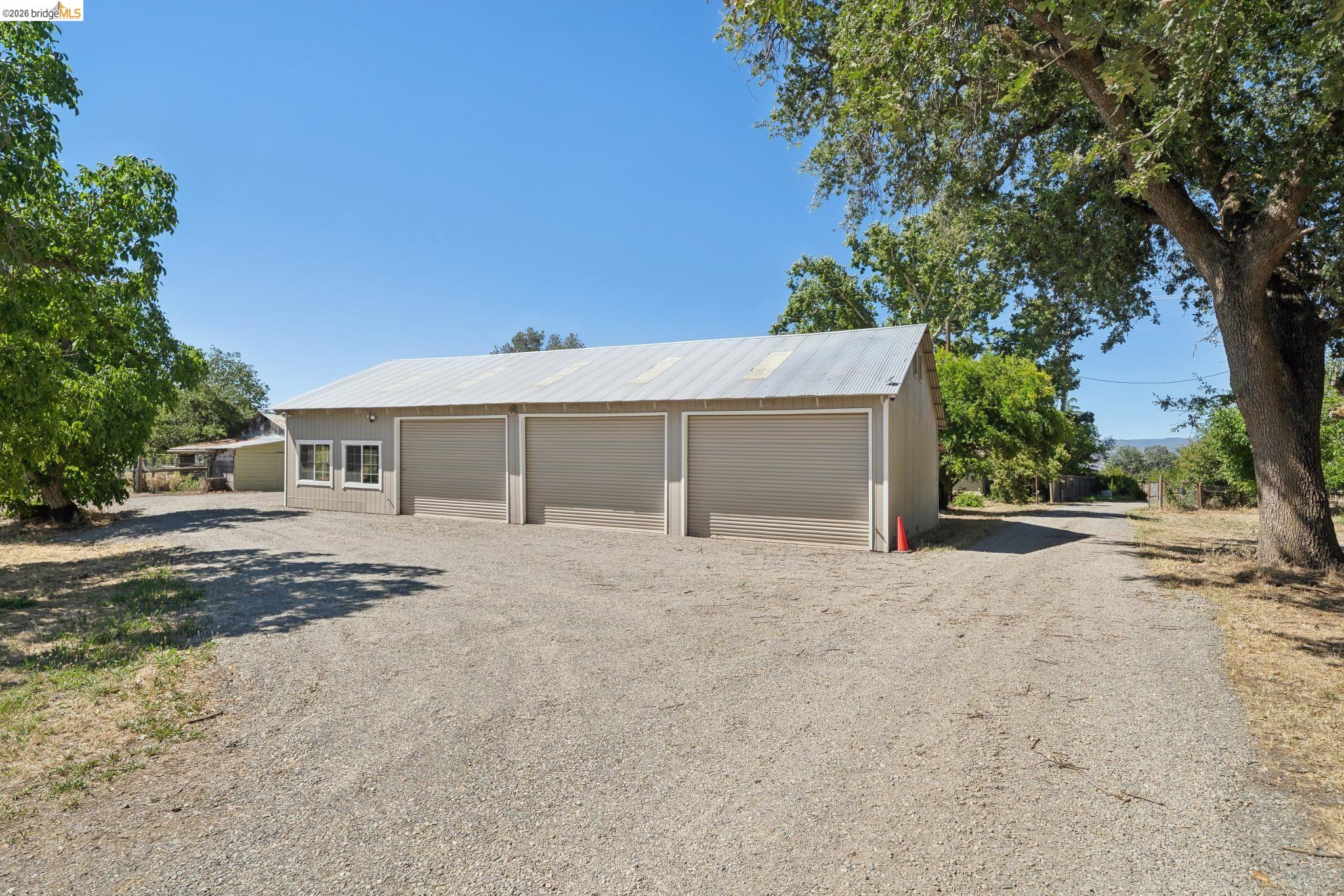 30900 The Horseshoe