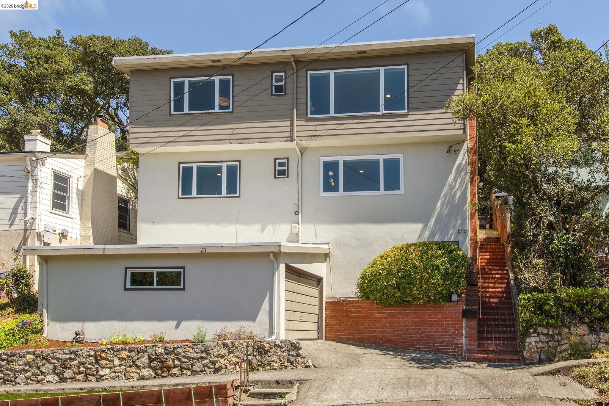 515 Vincente Ave