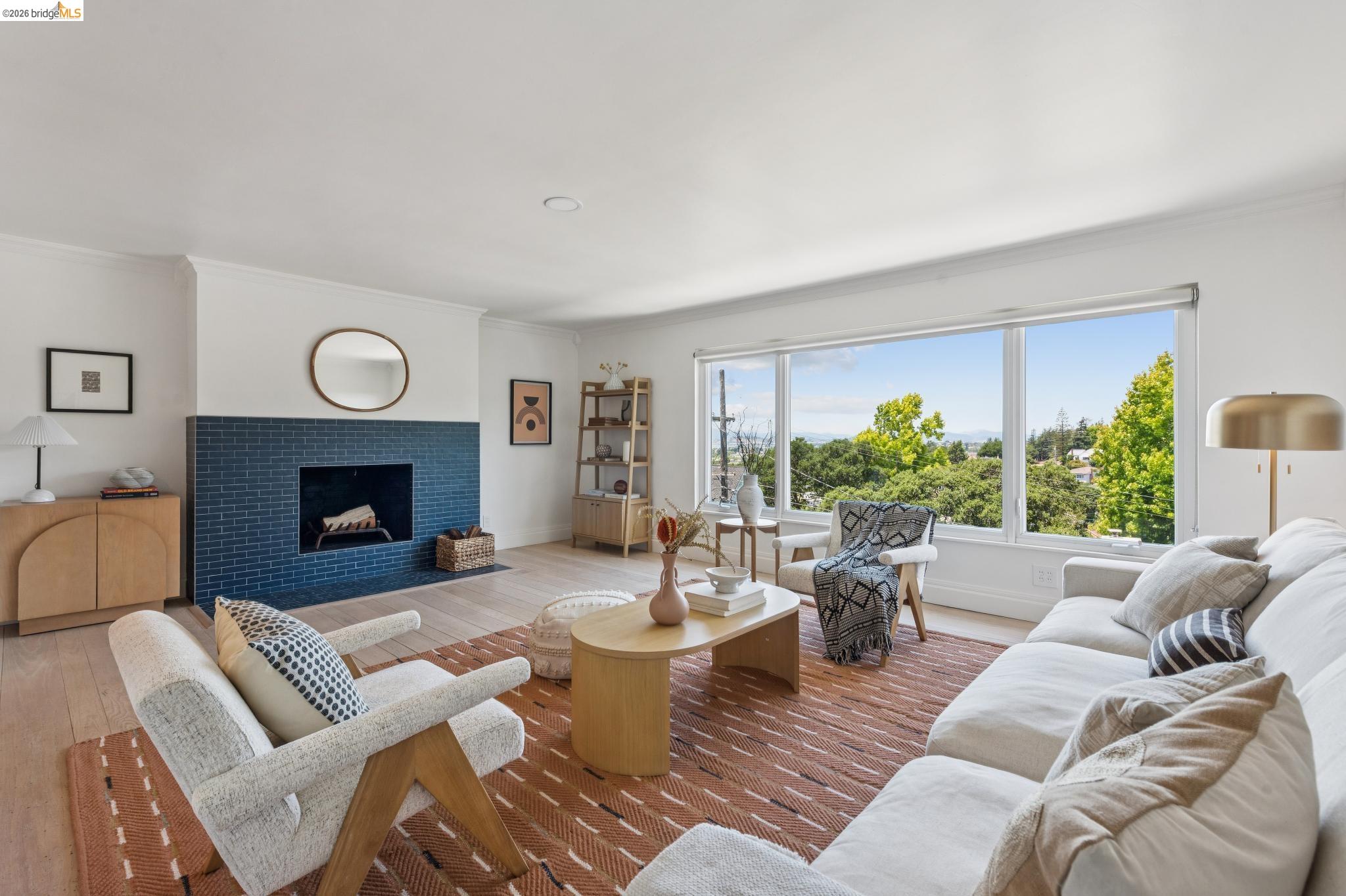 515 Vincente Ave