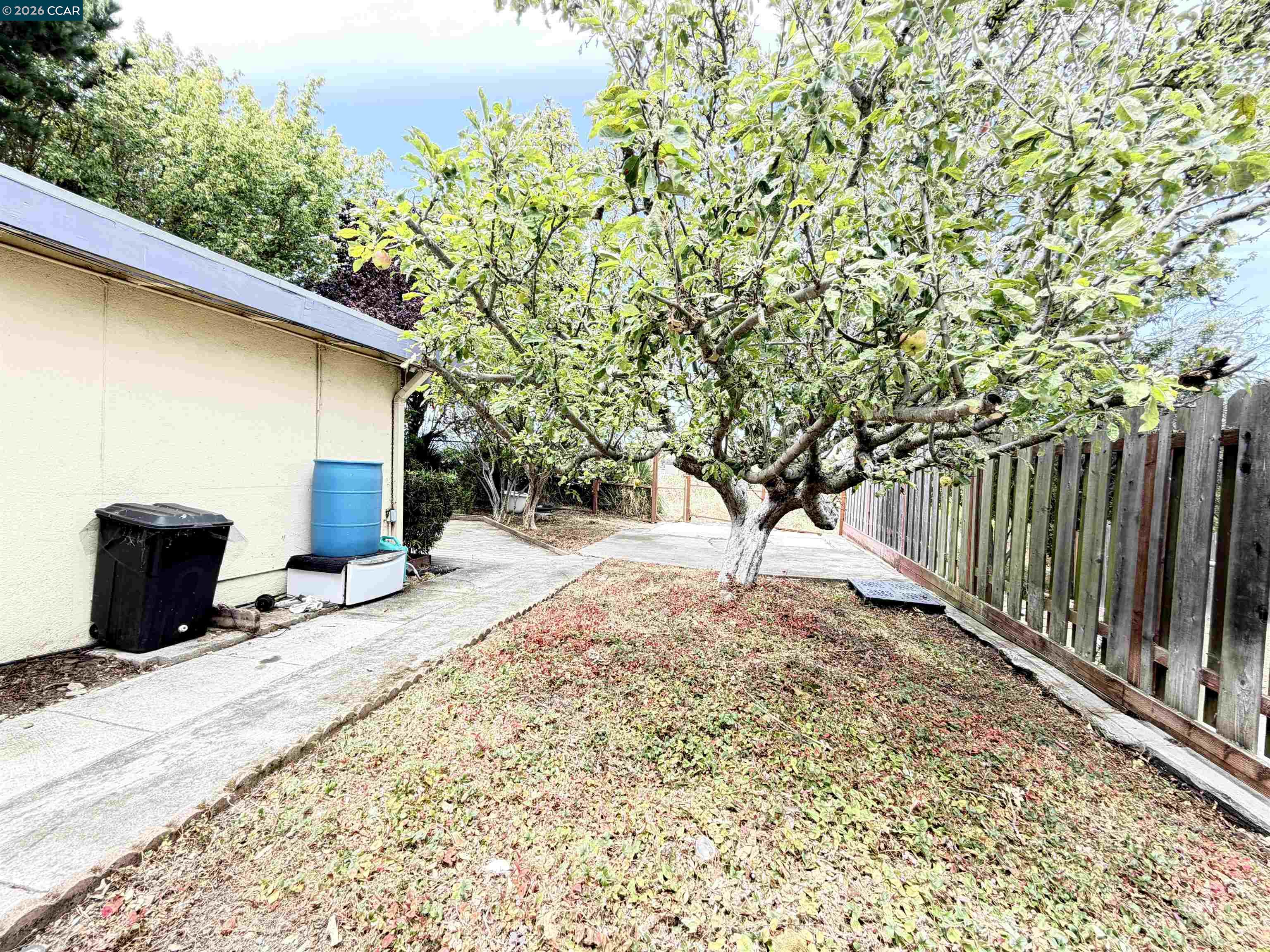 4072 Saint James Dr