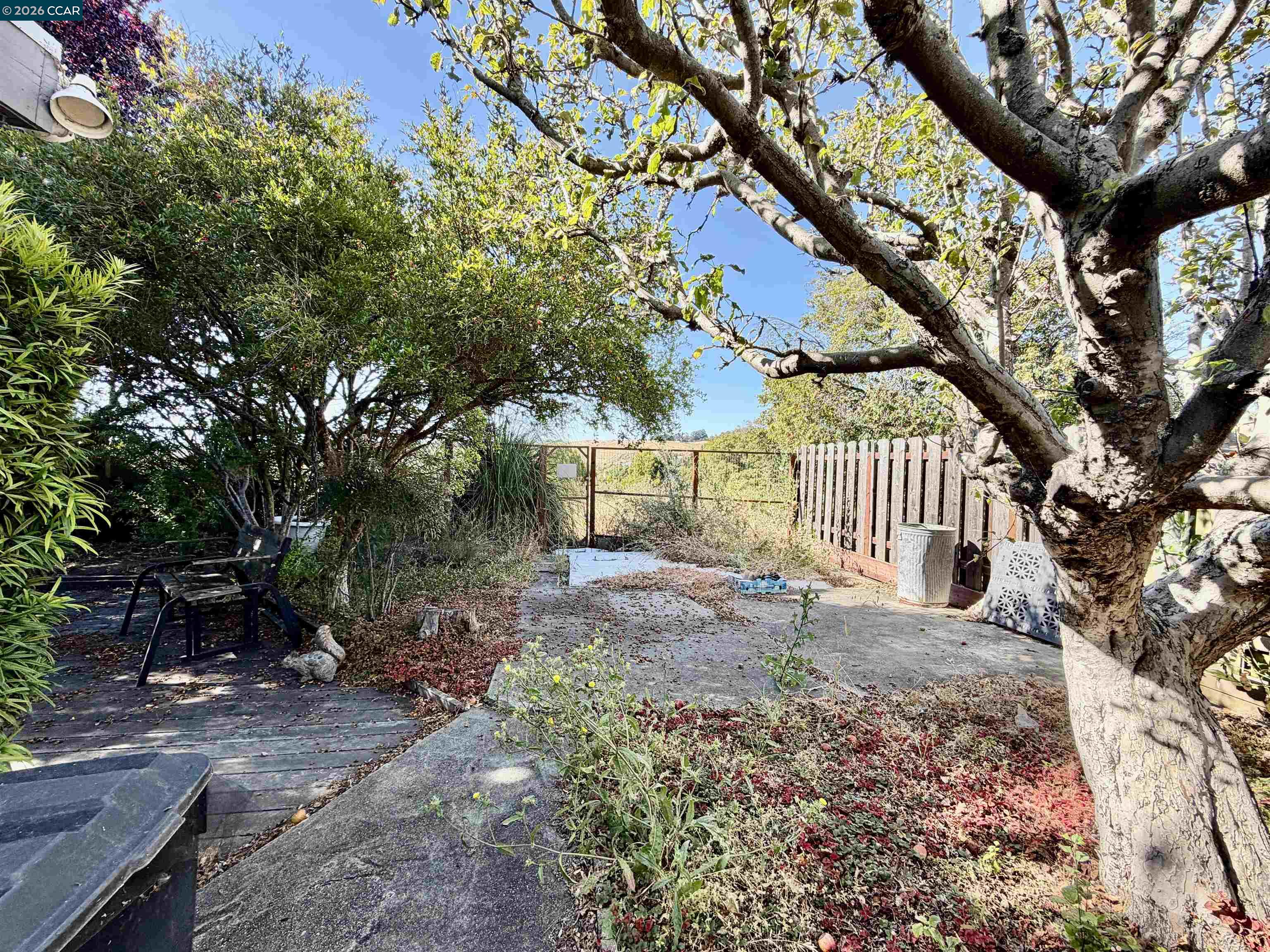 4072 Saint James Dr
