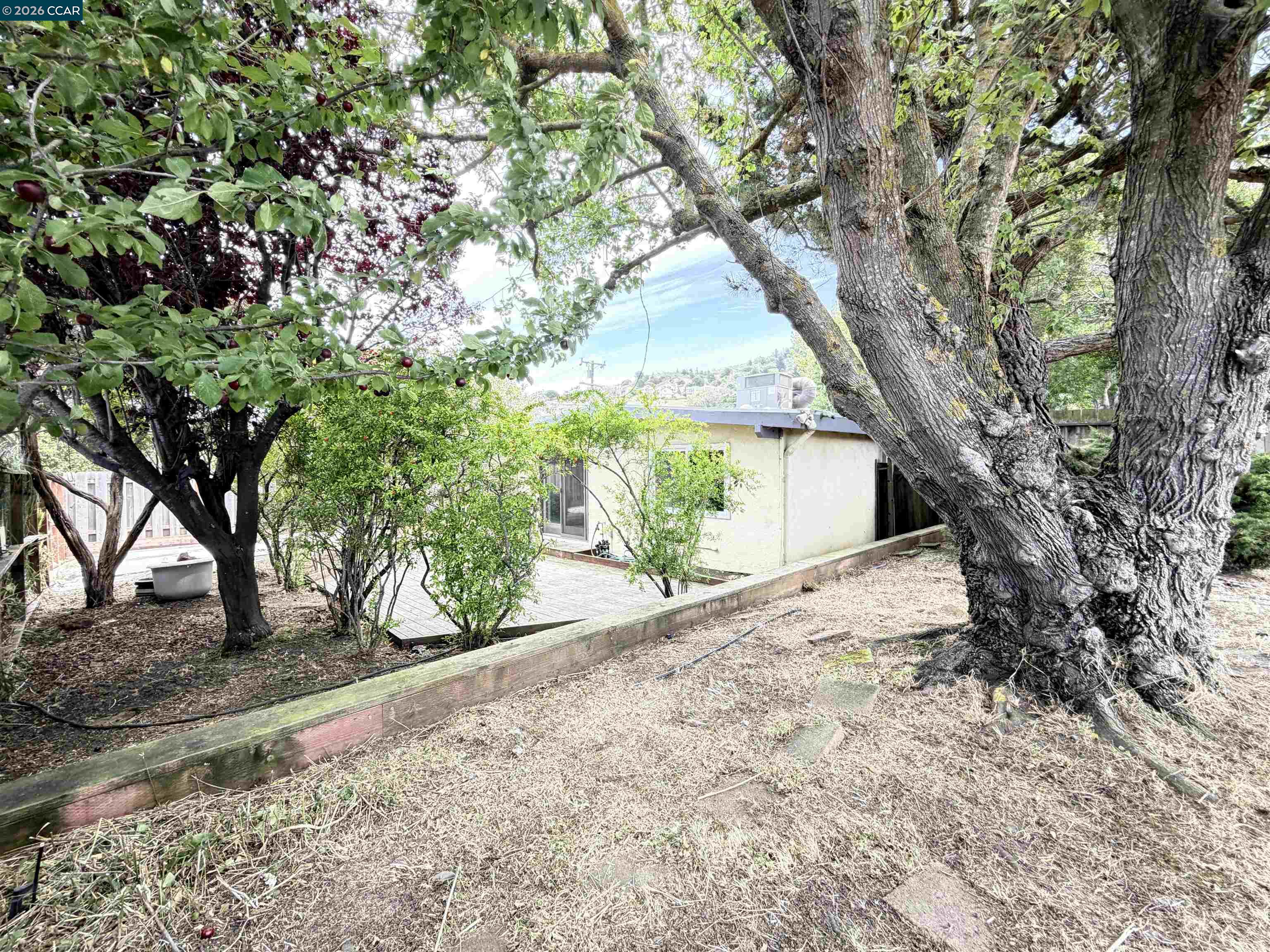 4072 Saint James Dr