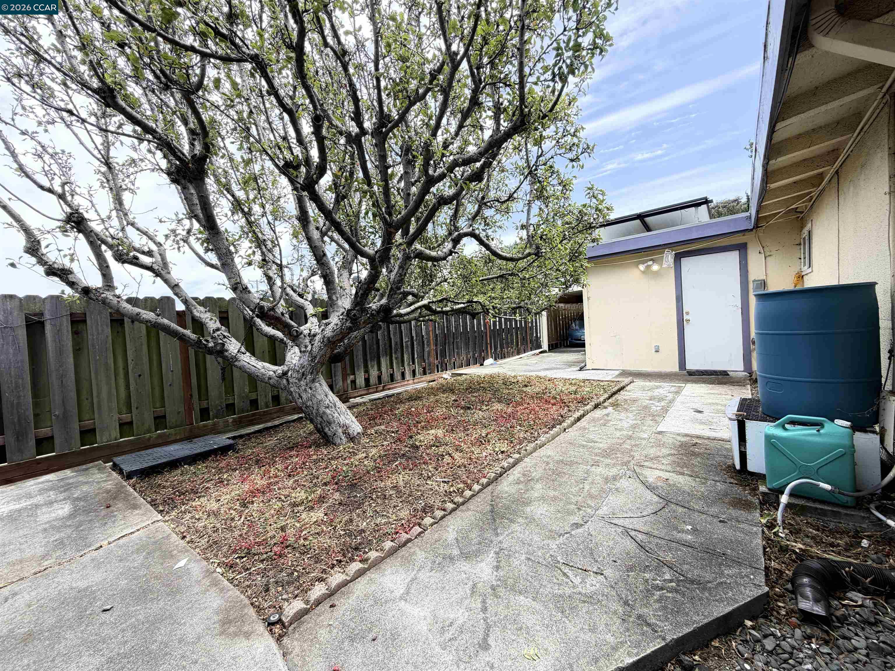 4072 Saint James Dr