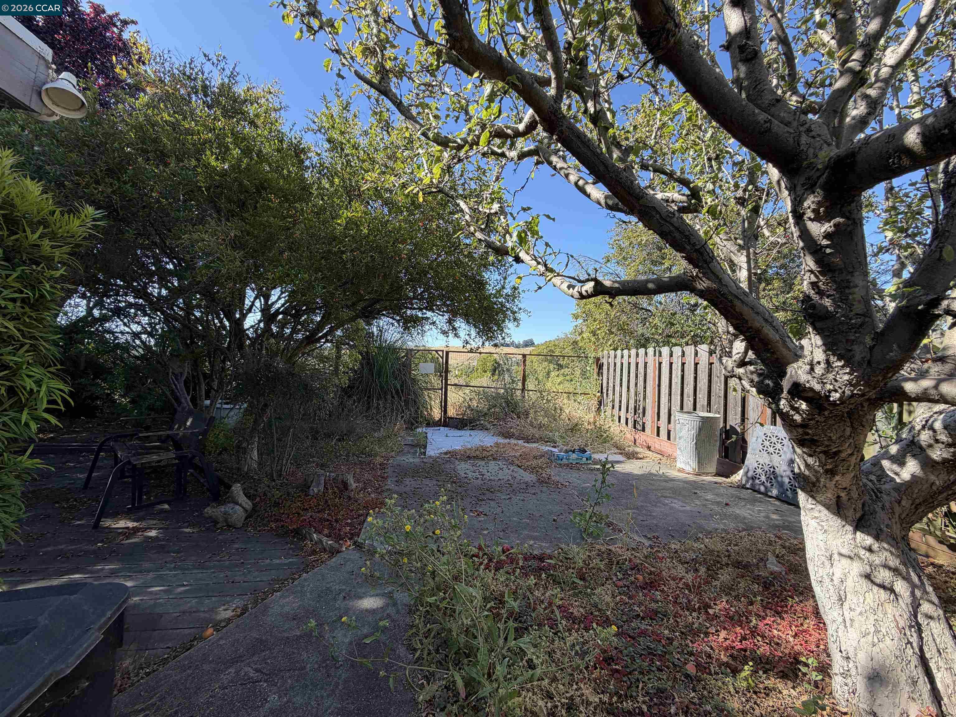 4072 Saint James Dr