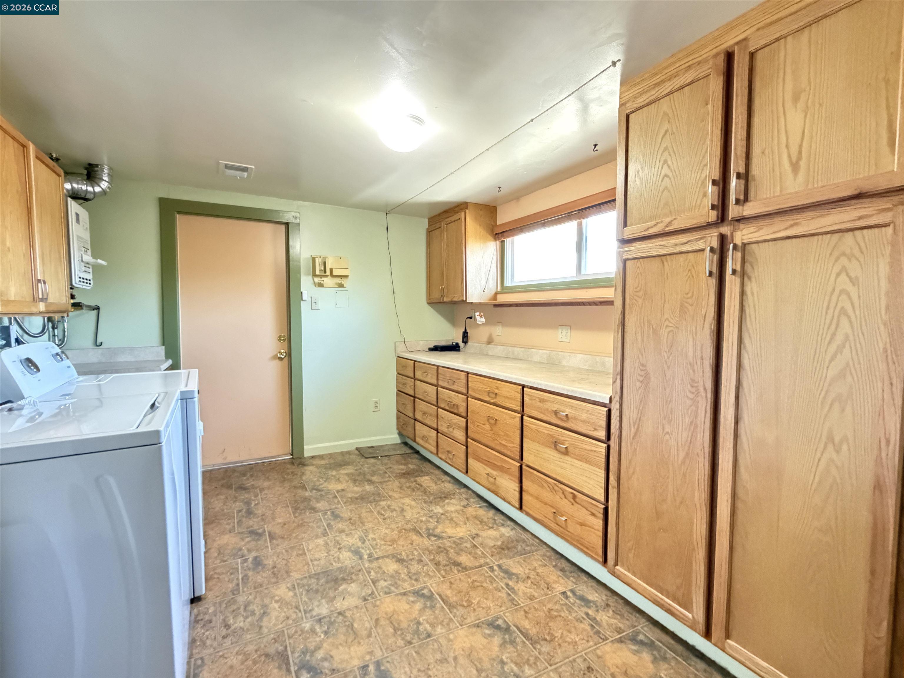 4072 Saint James Dr
