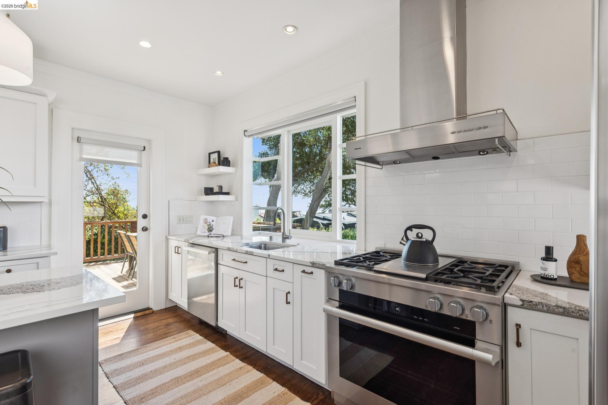 822 Mendocino Ave