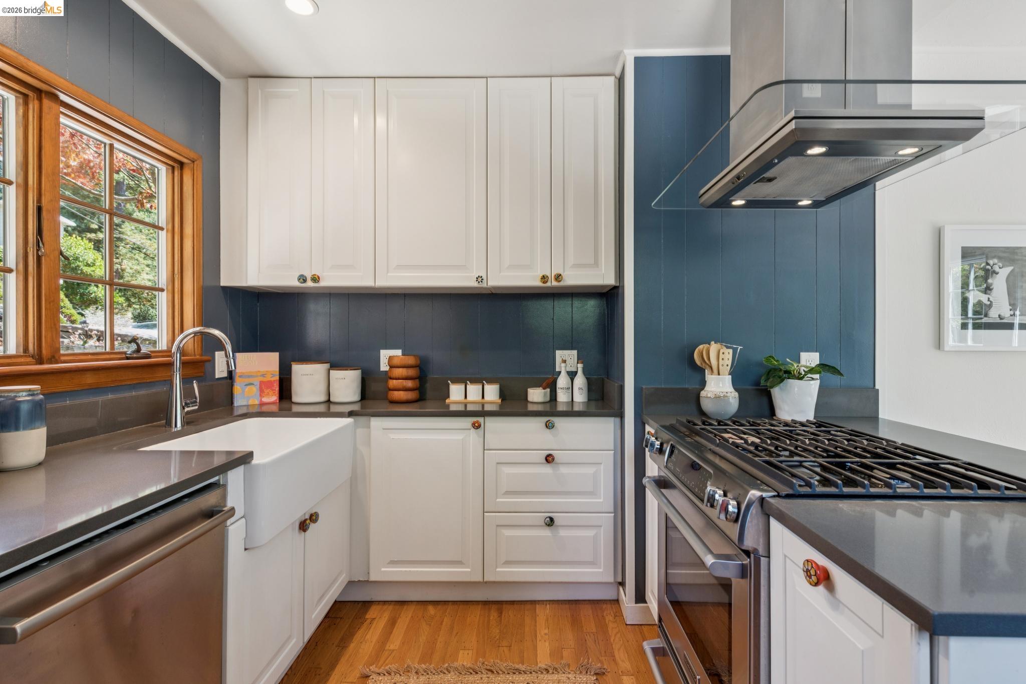 200 Fairlawn Dr