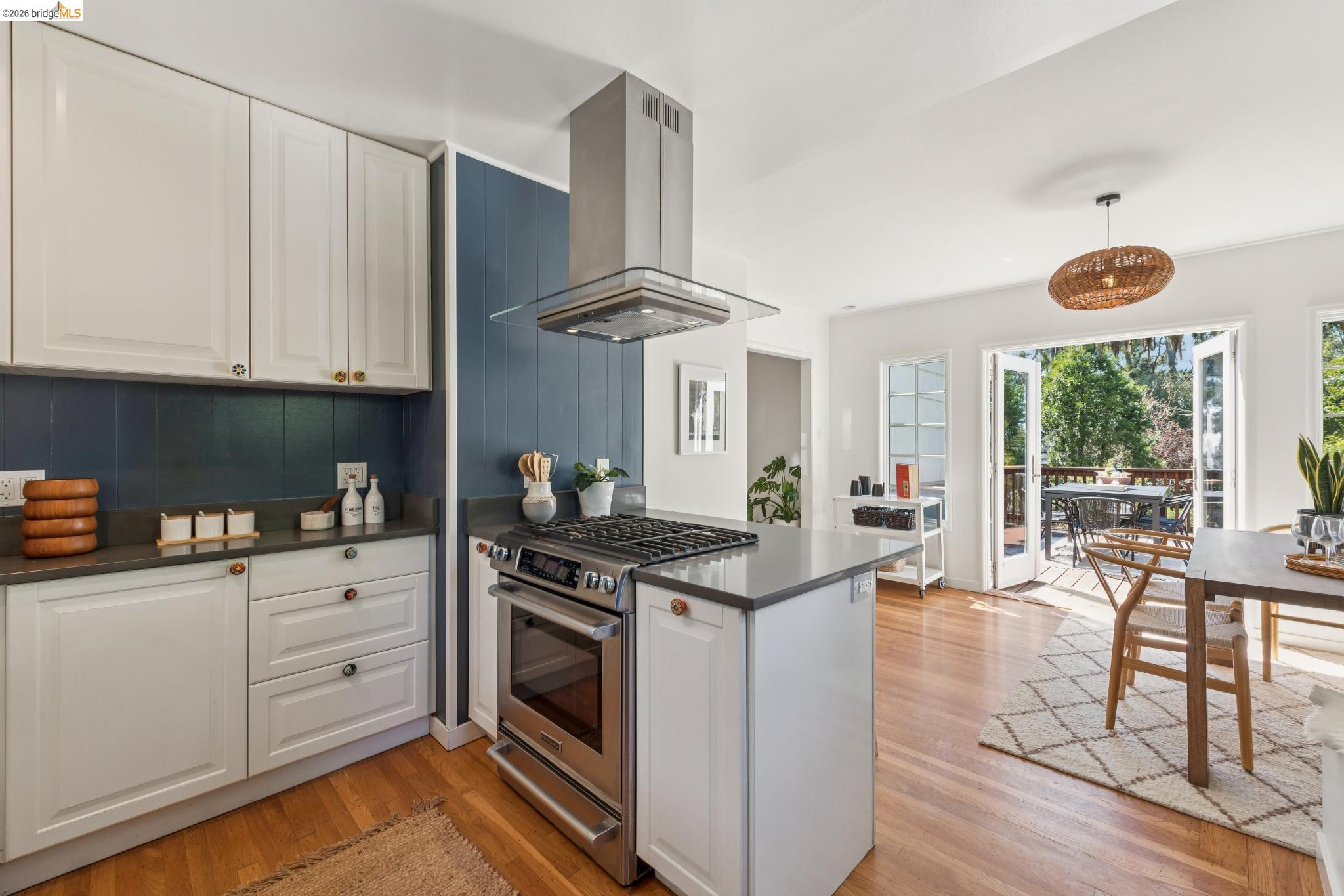 200 Fairlawn Dr