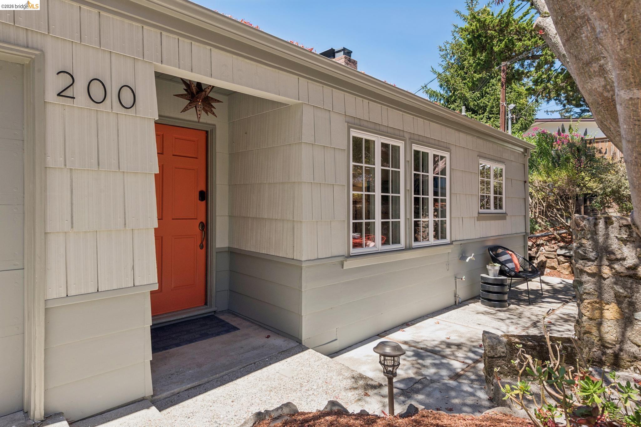 200 Fairlawn Dr