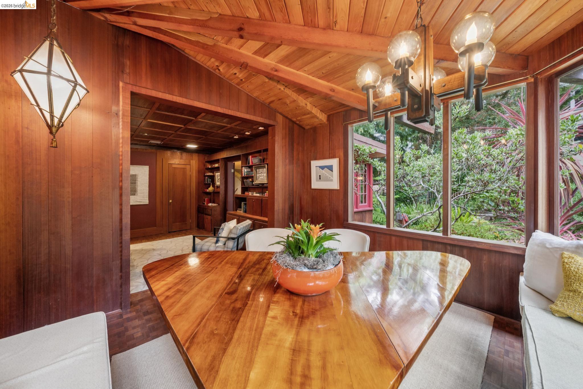 19 Sunset Dr