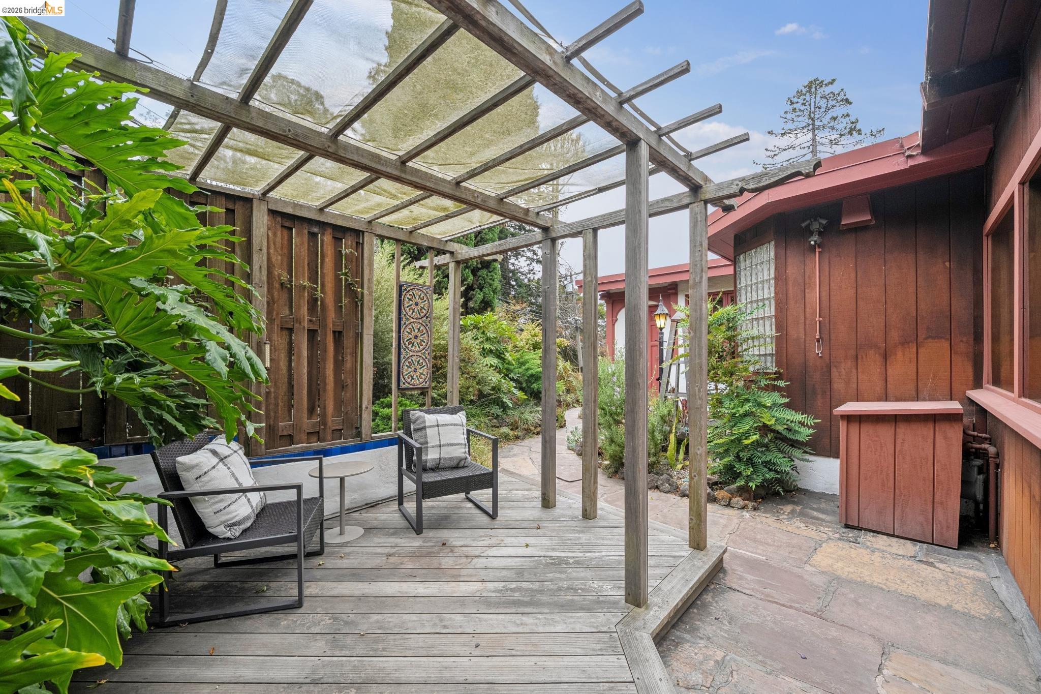 19 Sunset Dr
