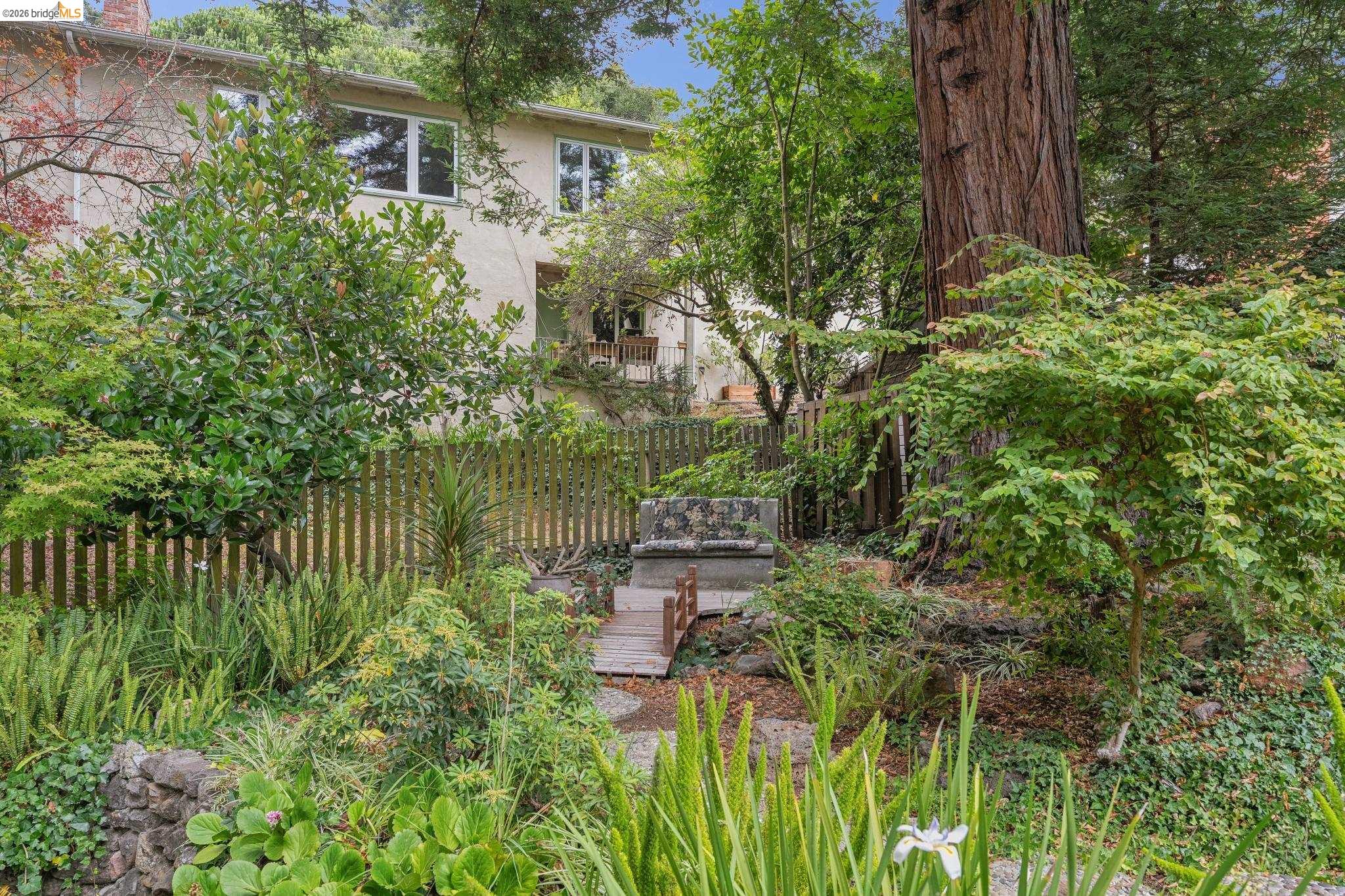 19 Sunset Dr