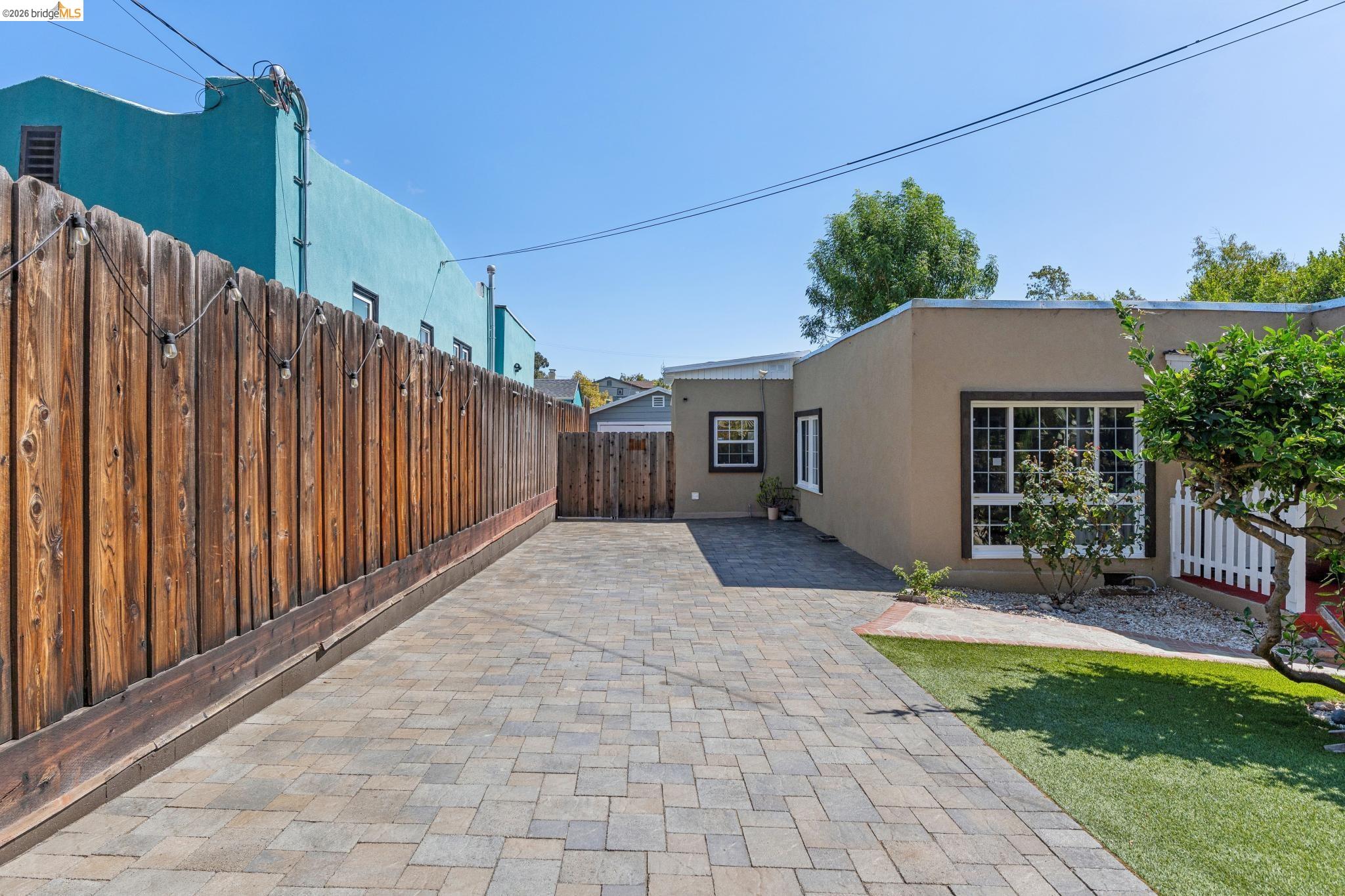 2960 106Th Ave